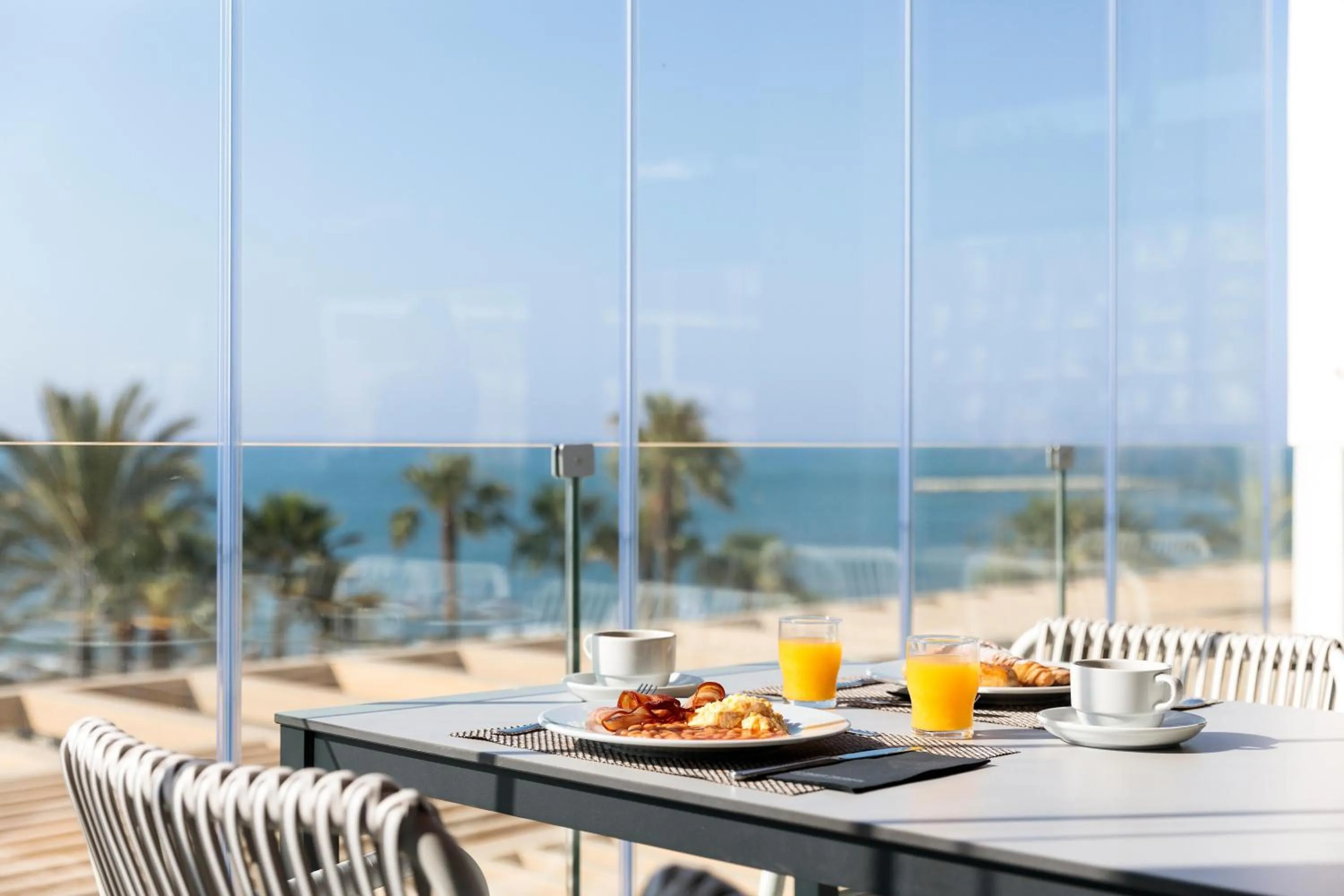 Restaurant/places to eat in Hotel Best Triton