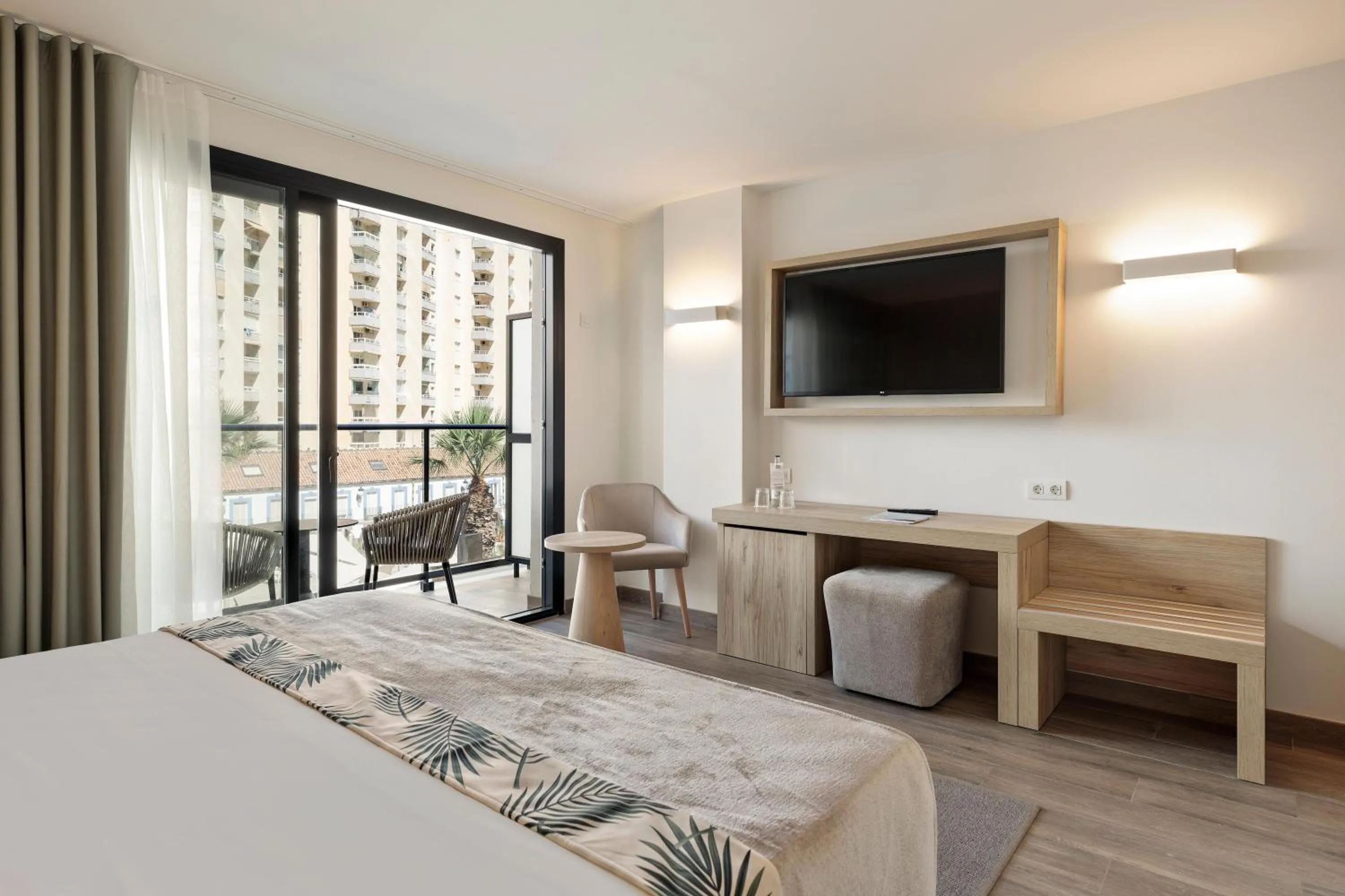 Photo of the whole room, Bed in Hotel Best Triton