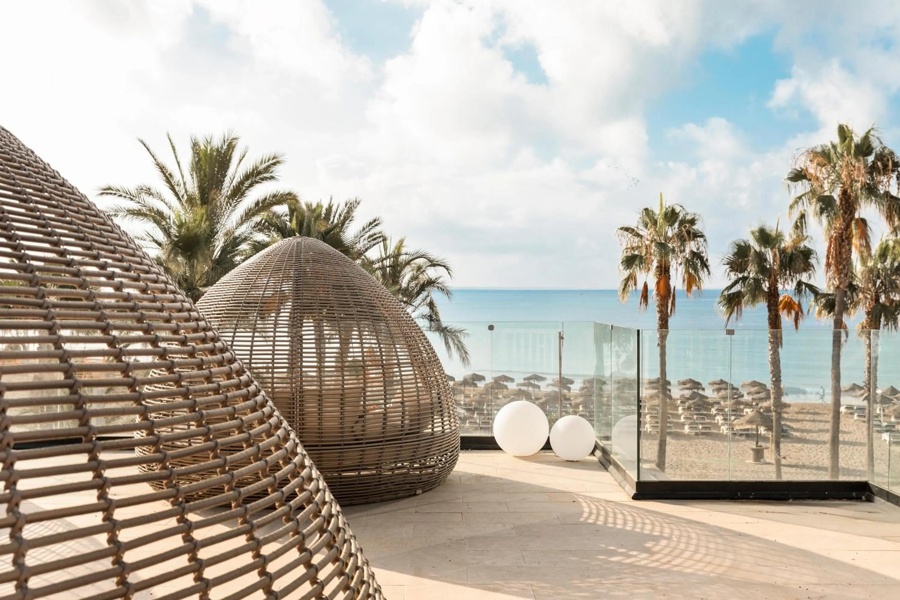 Lounge or bar in Hotel Best Triton