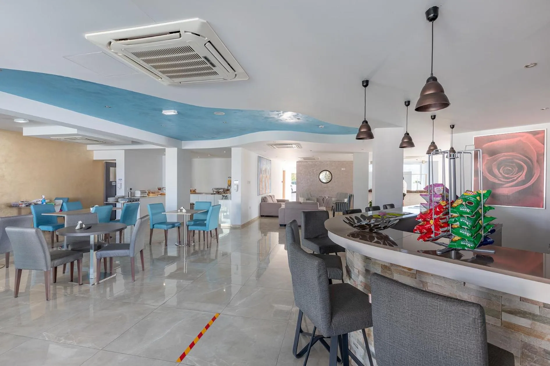 Restaurant/places to eat in Bellini Hotel