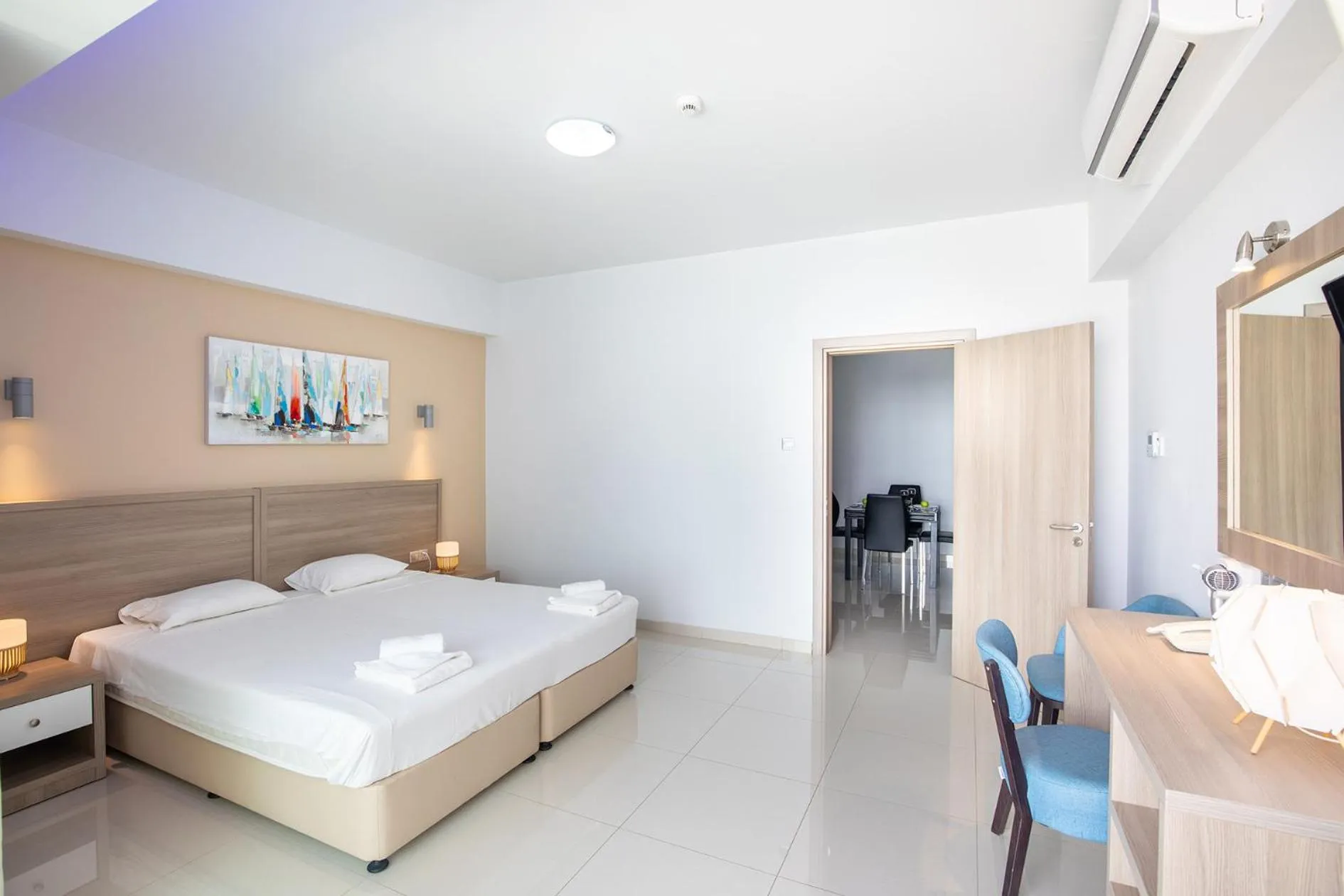 Bedroom, Bed in Bellini Hotel