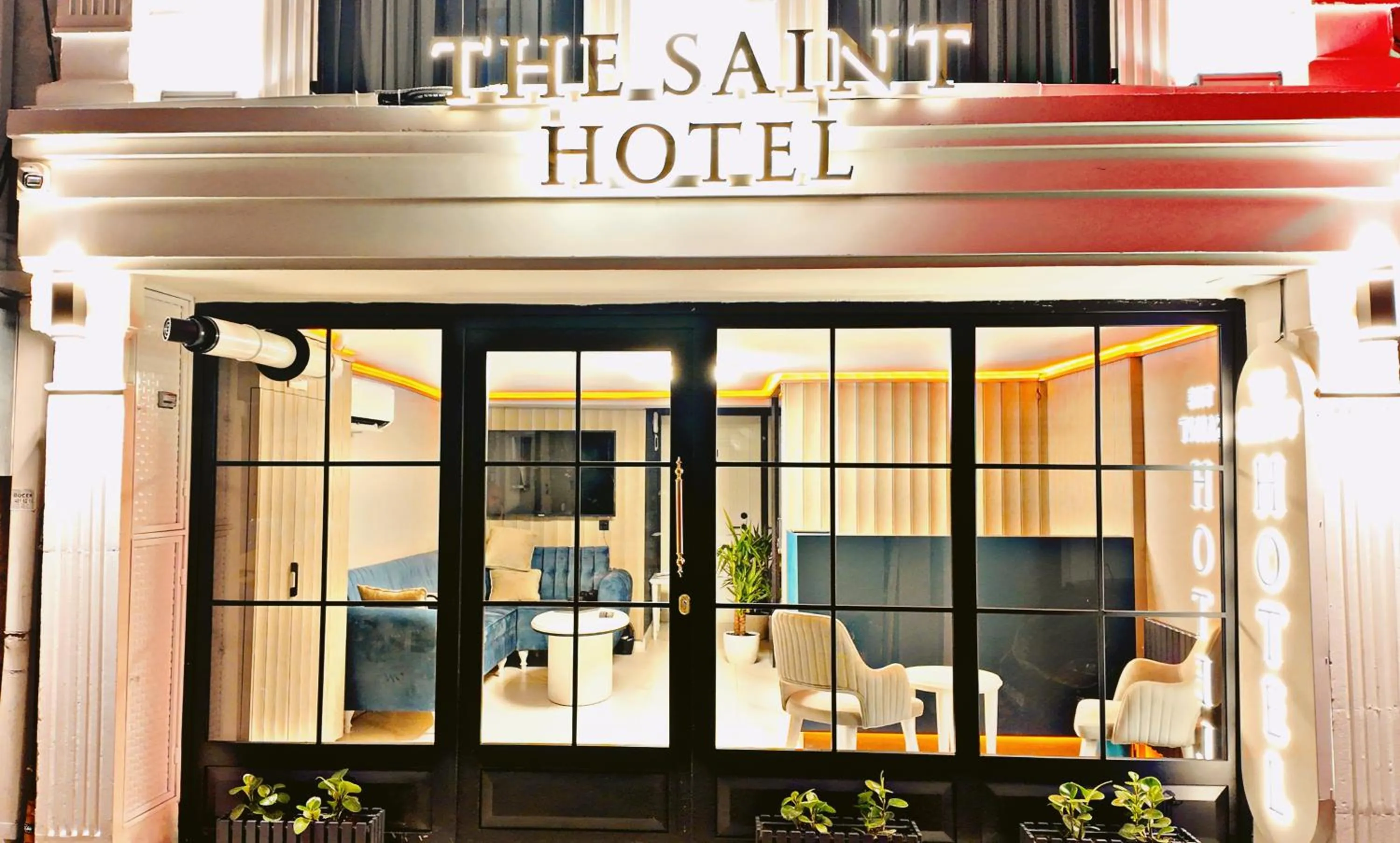 the saint hotel