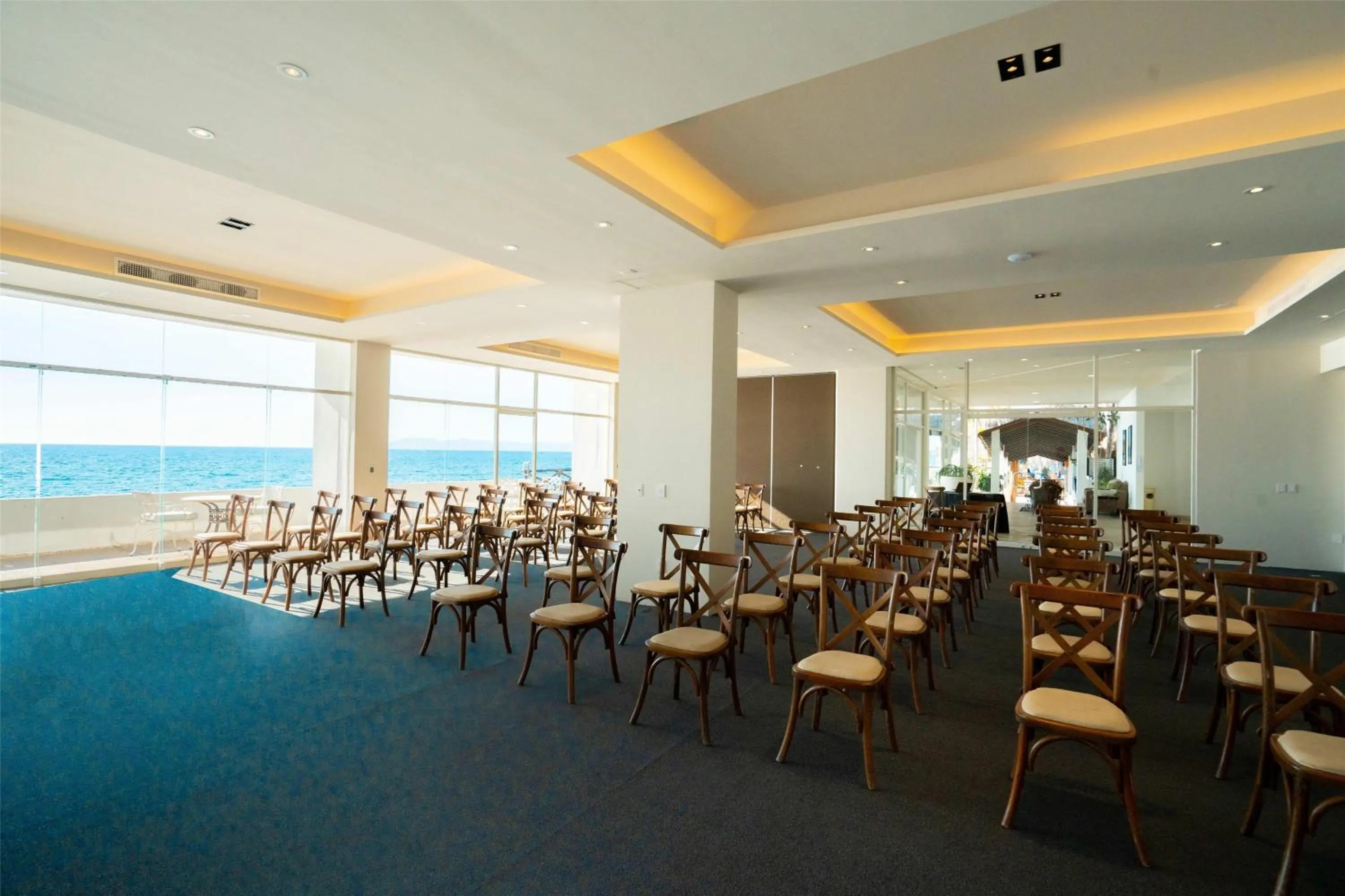 Meeting/conference room in Costa Sur Resort, Classico Collection by Sonesta