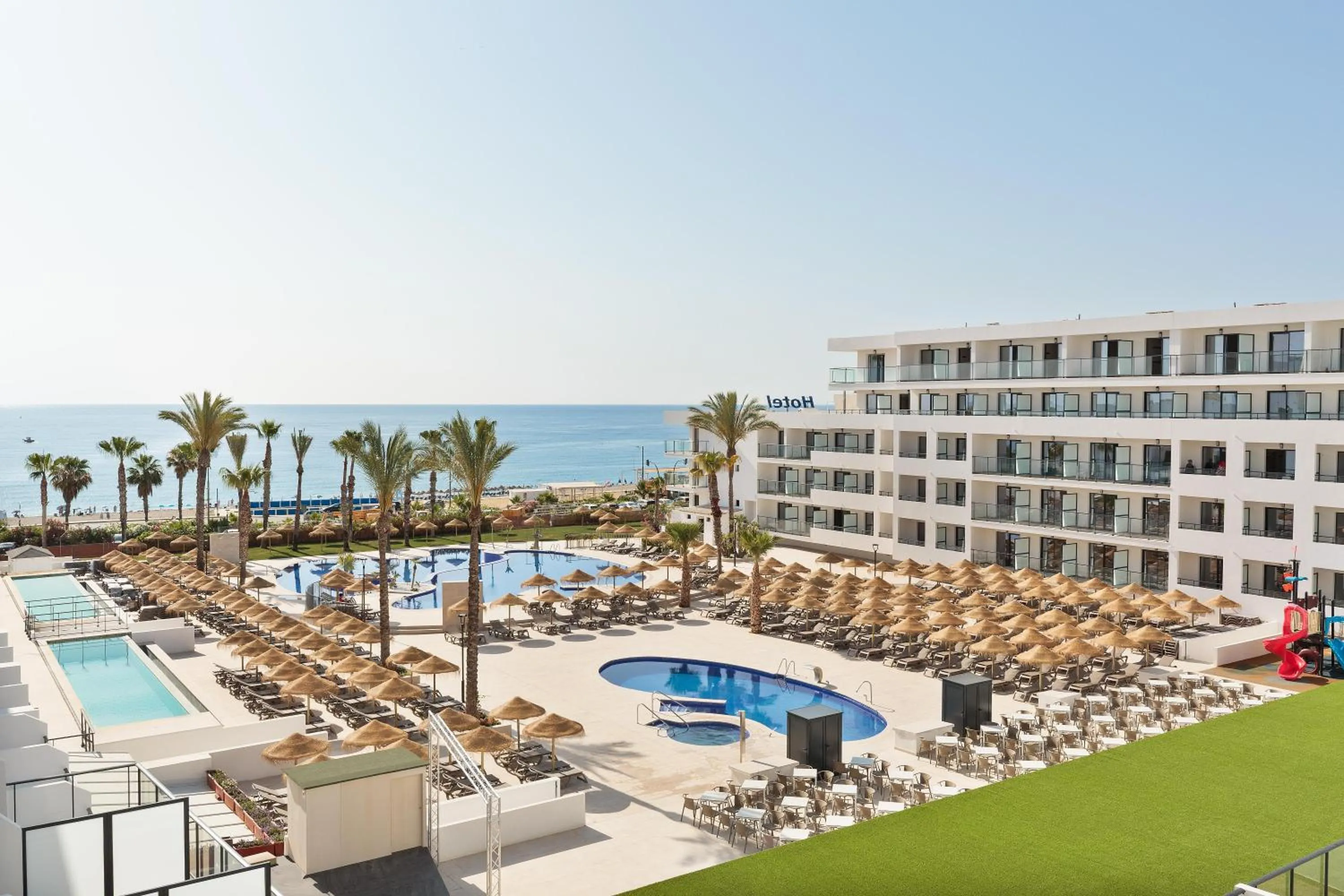 Swimming pool in Hotel Best Oasis Tropical