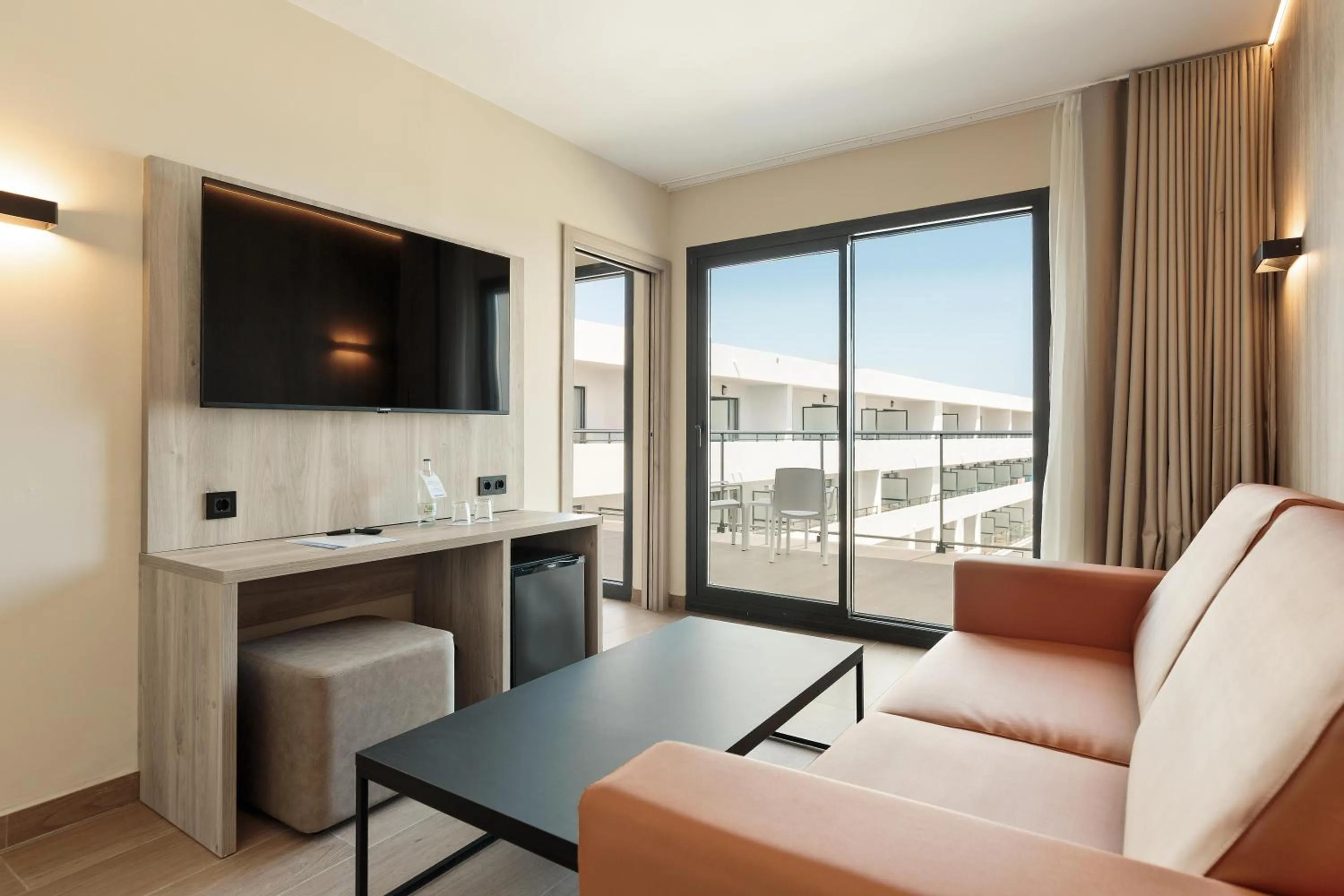 Photo of the whole room in Hotel Best Oasis Tropical