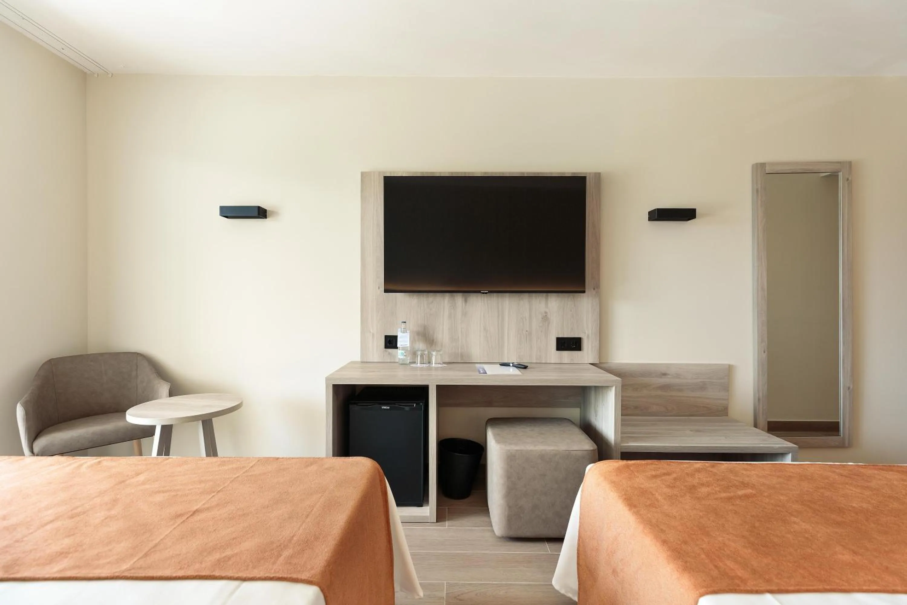 Photo of the whole room in Hotel Best Oasis Tropical