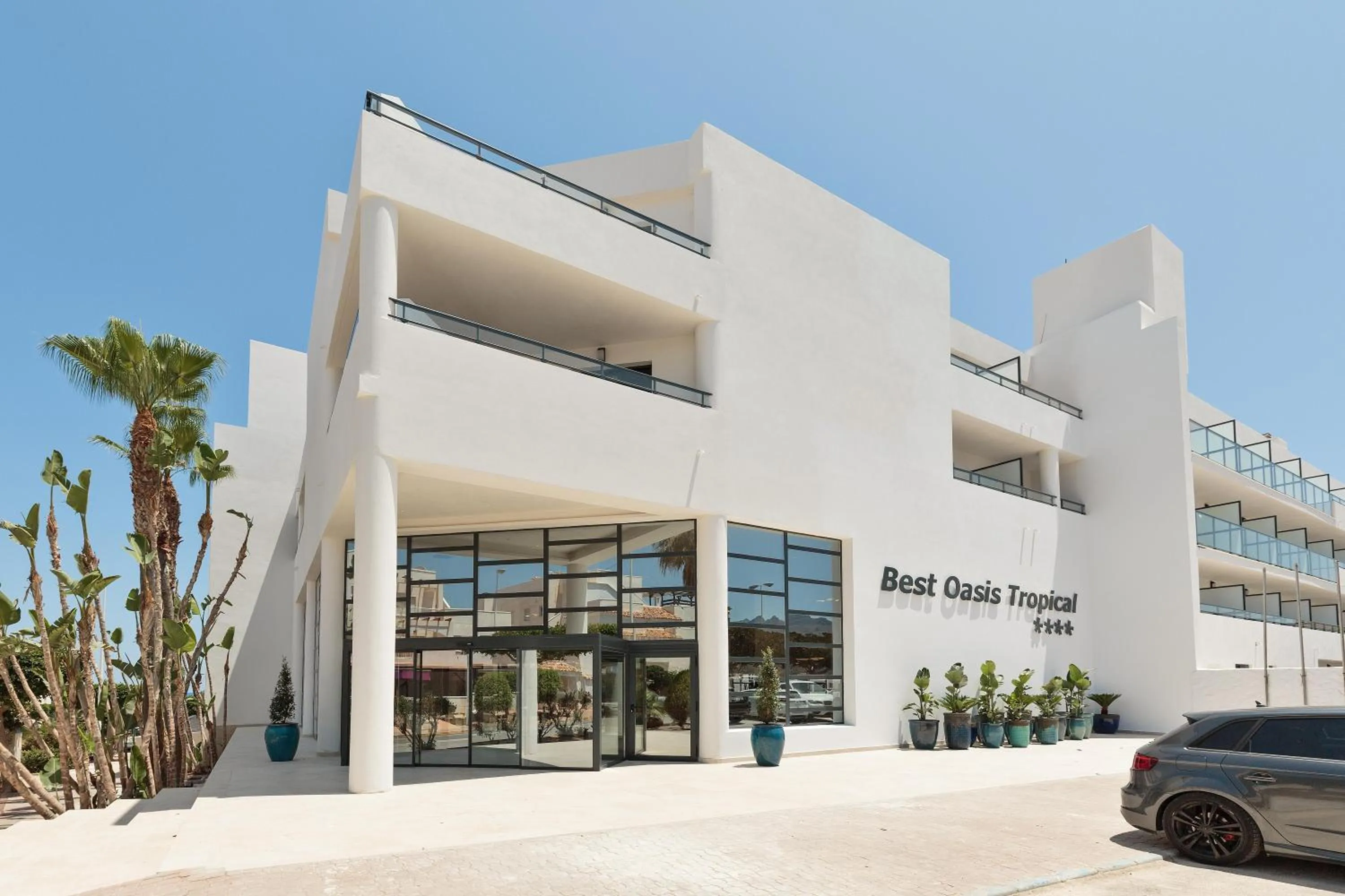 Property building in Hotel Best Oasis Tropical