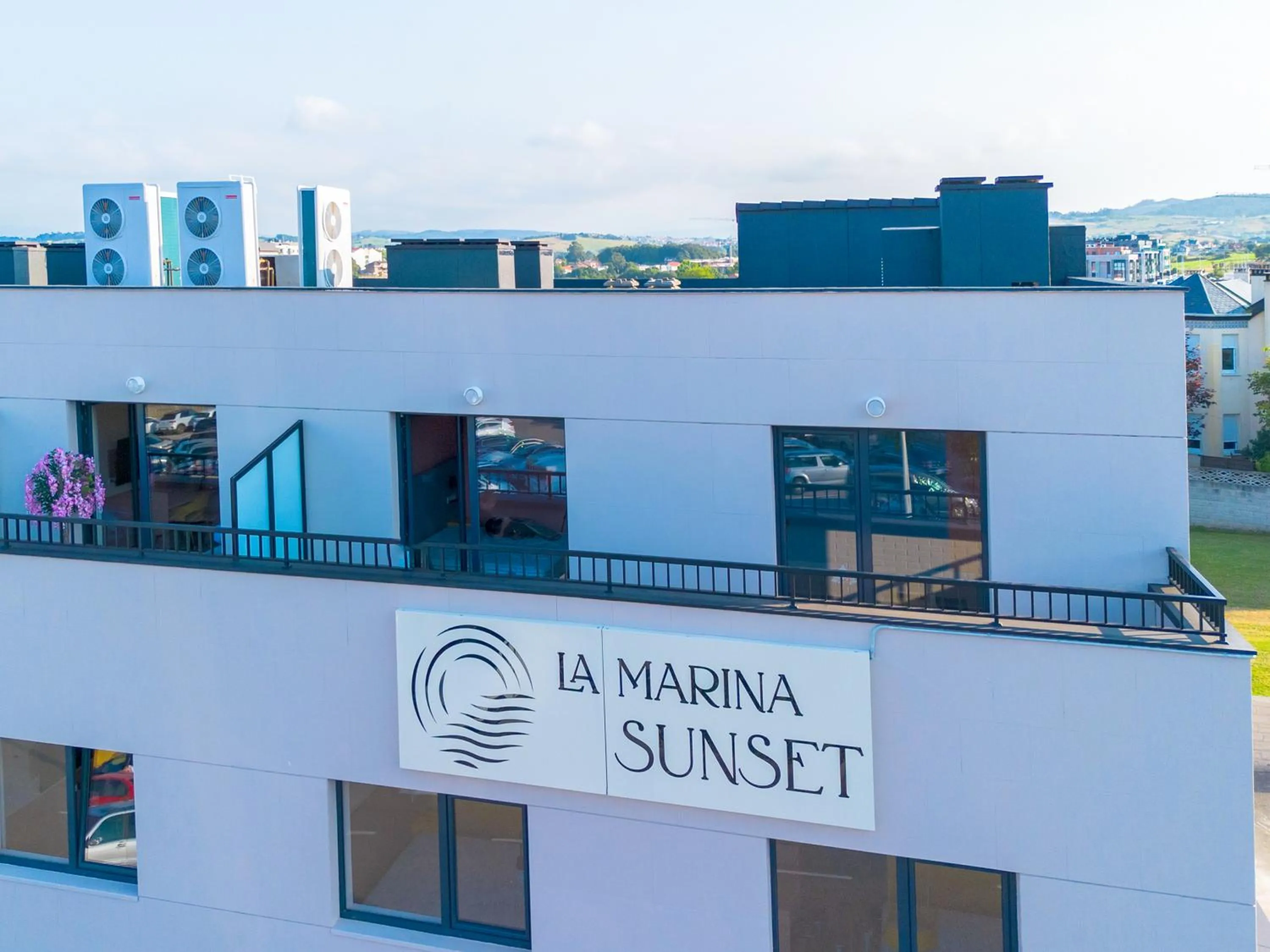 Property building in La marina sunset 3000