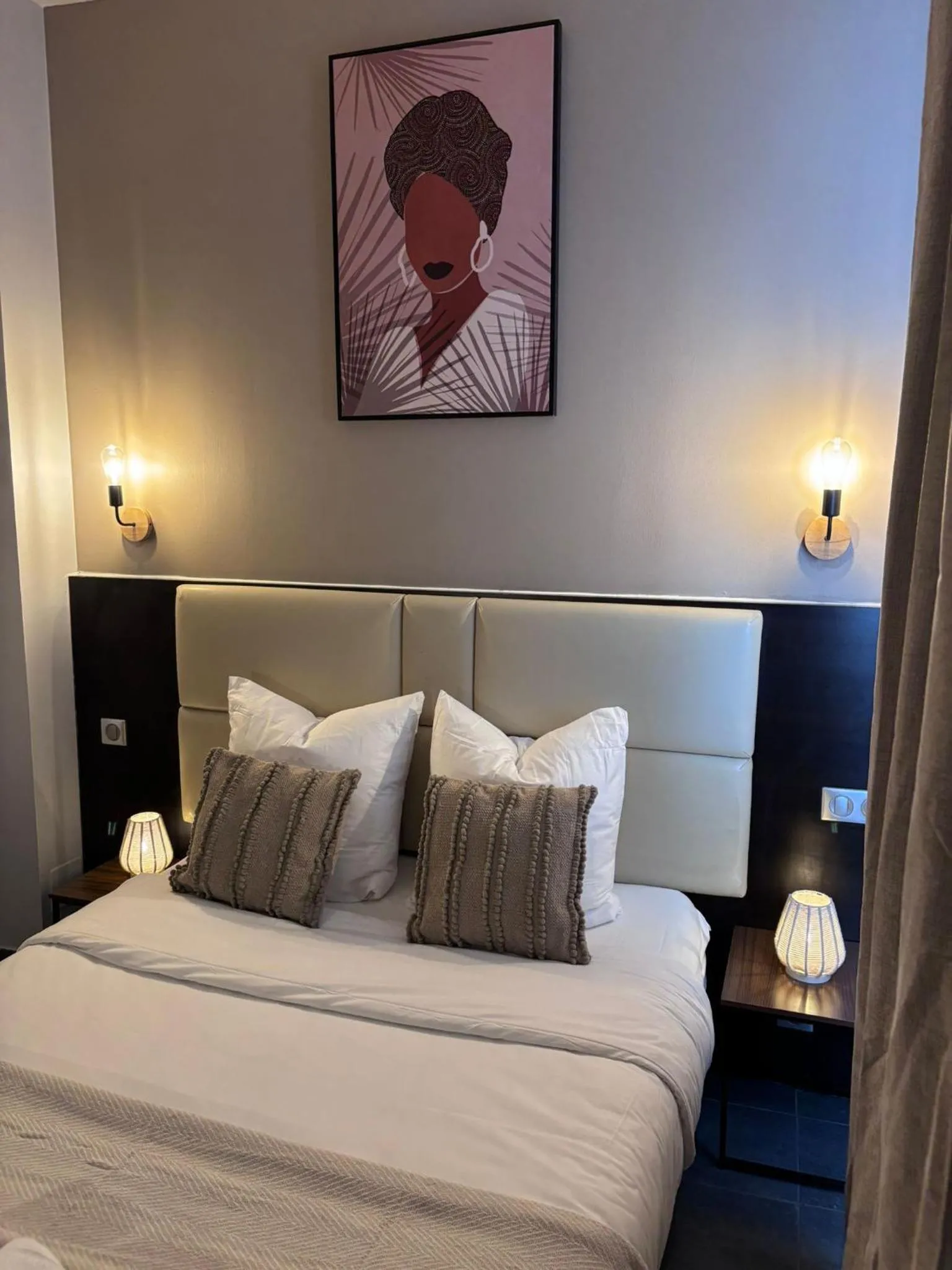Bed in Hôtel Astrid