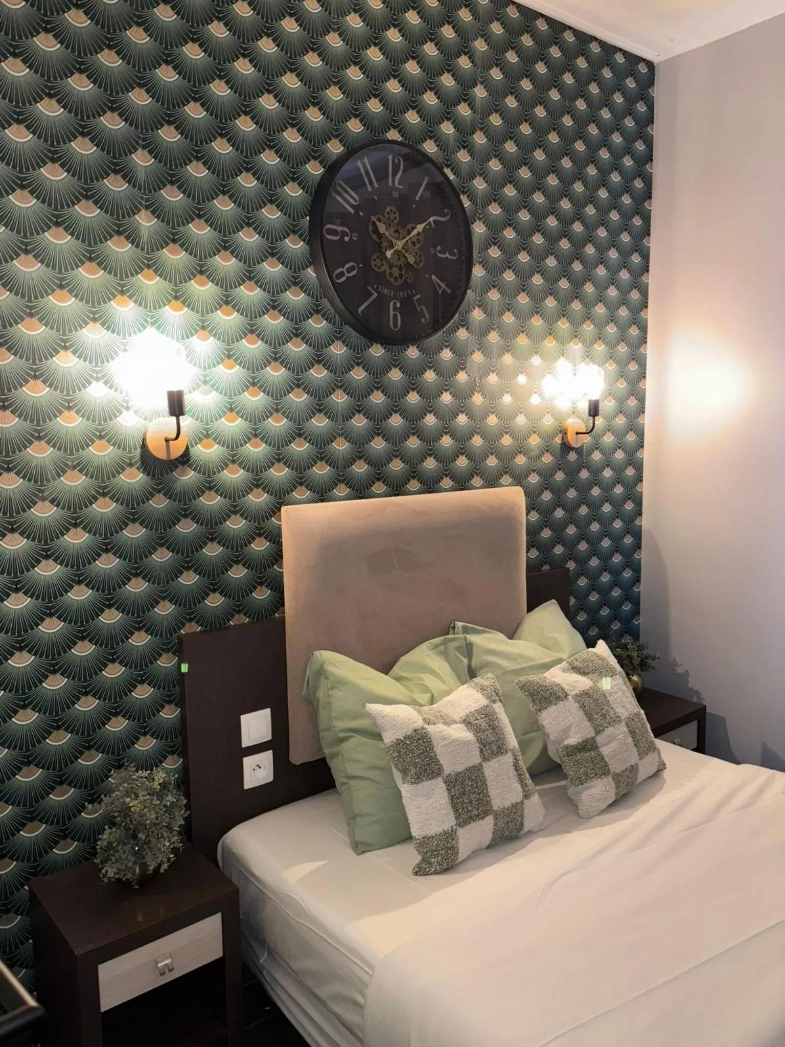 Bed in Hôtel Astrid