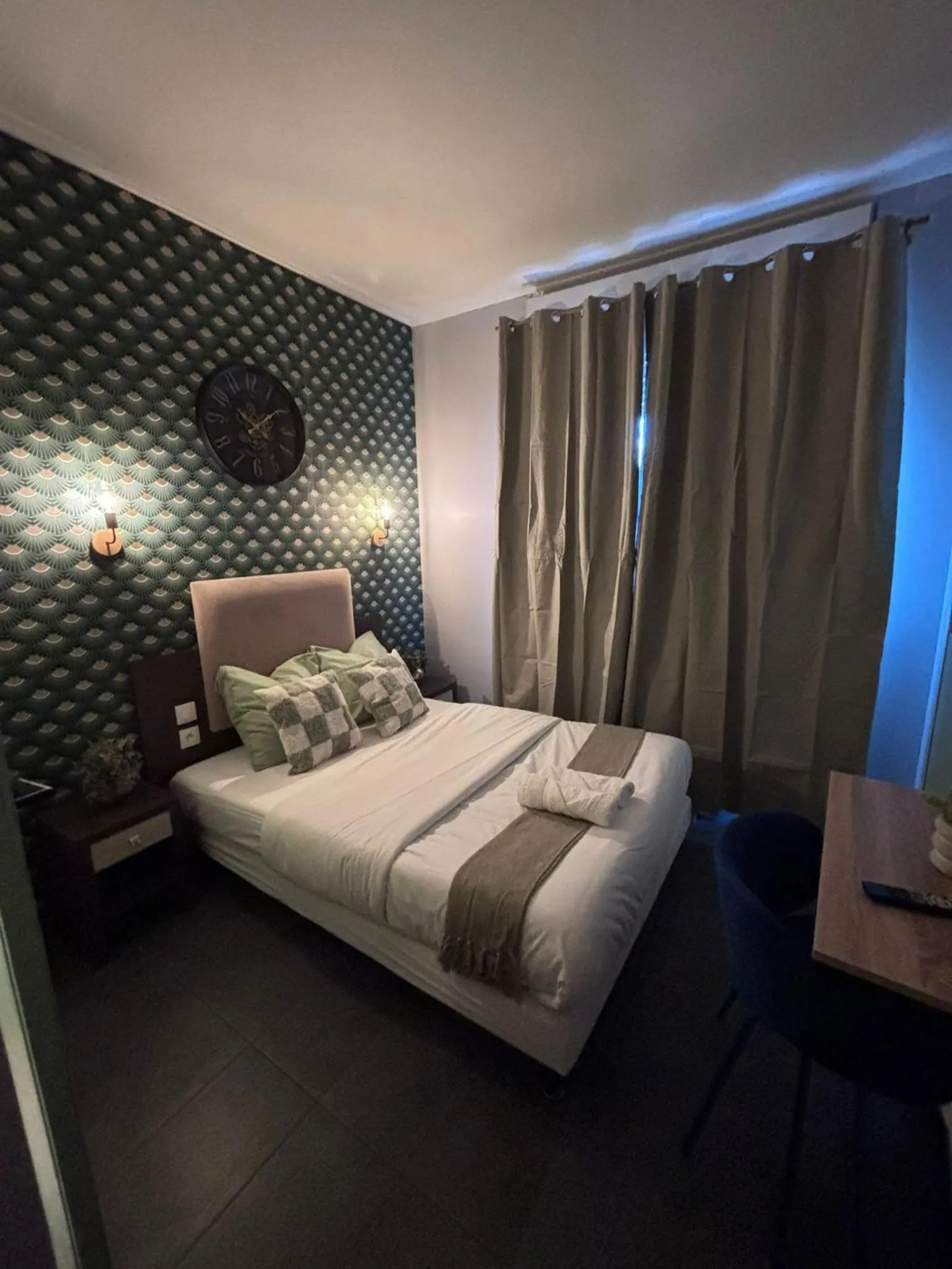 Bed in Hôtel Astrid