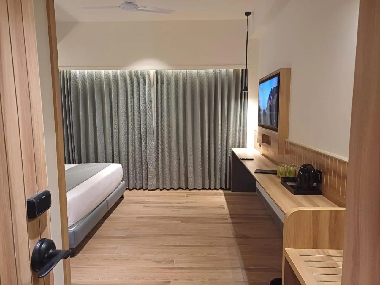 Bedroom, Bed in Hotel Raai Hosur