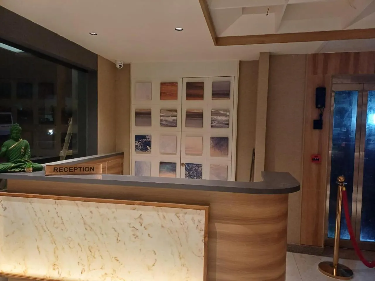 Lobby or reception in Hotel Raai Hosur