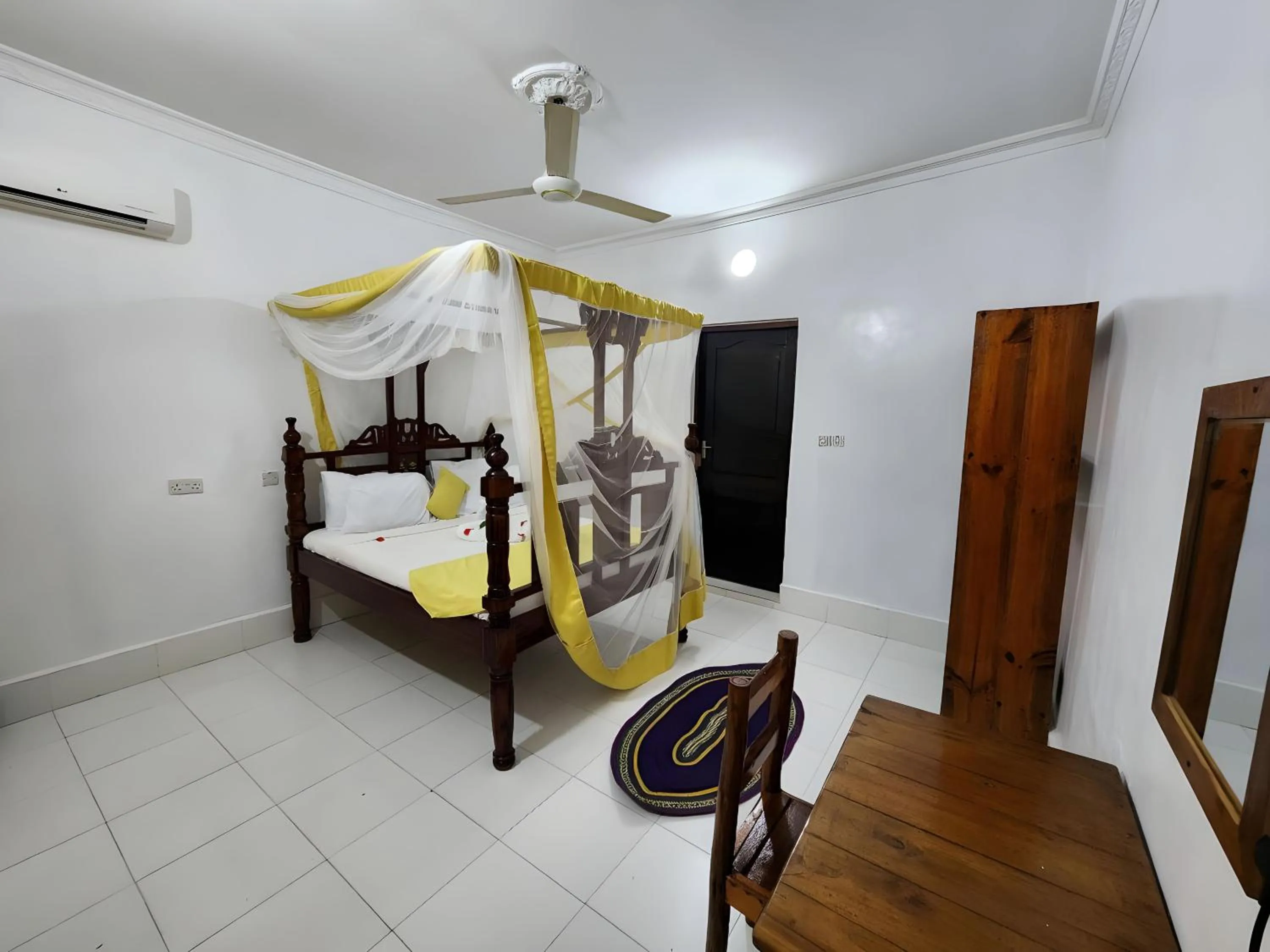 Bedroom, Bed in Seagull Nungwi Resort