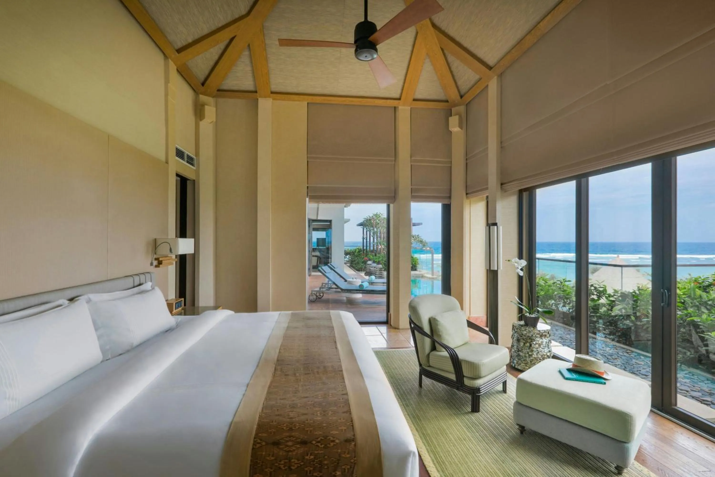 Bedroom, Bed in The Ritz-Carlton Bali
