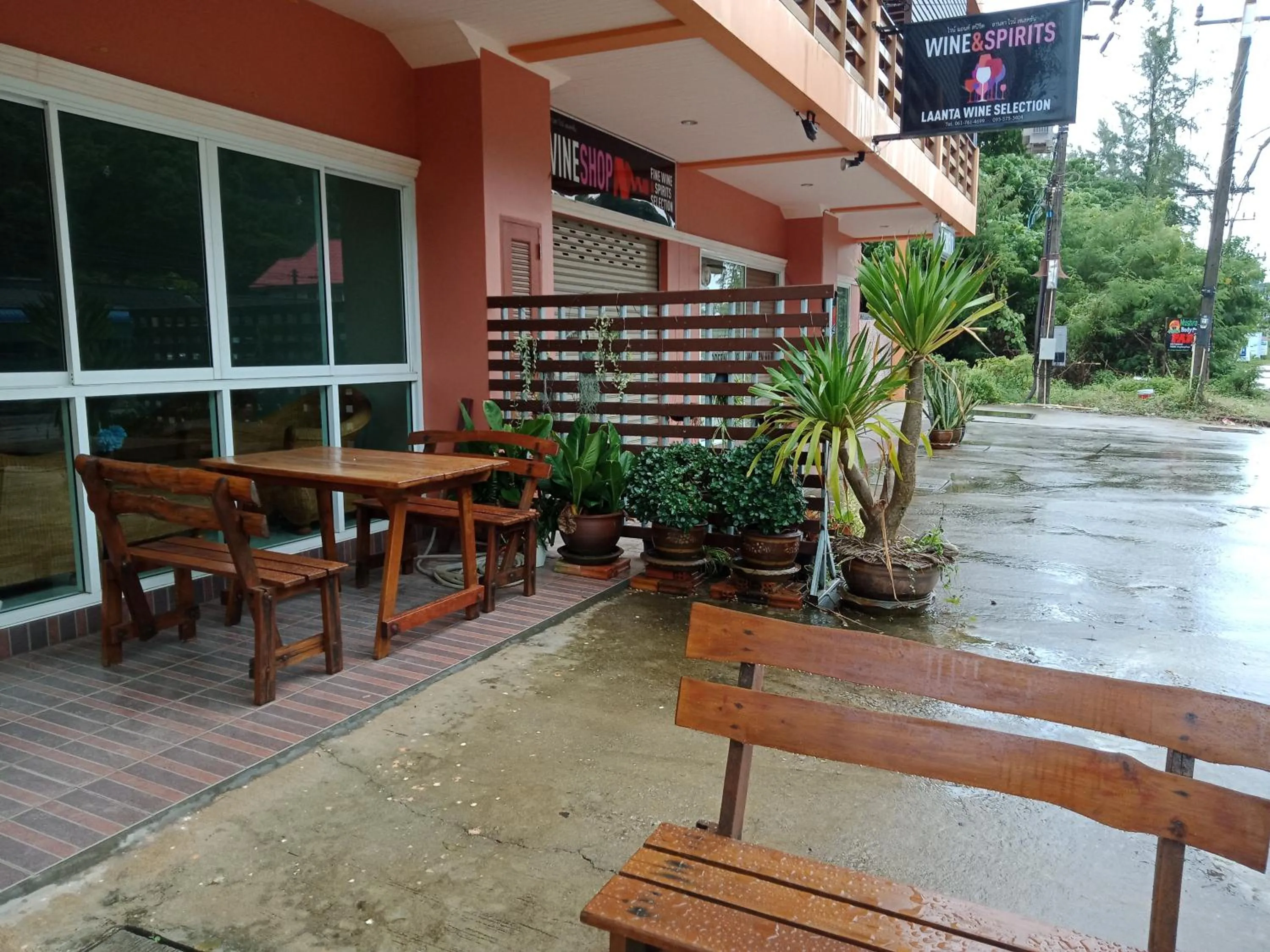 Area and facilities in N.D.Hotel