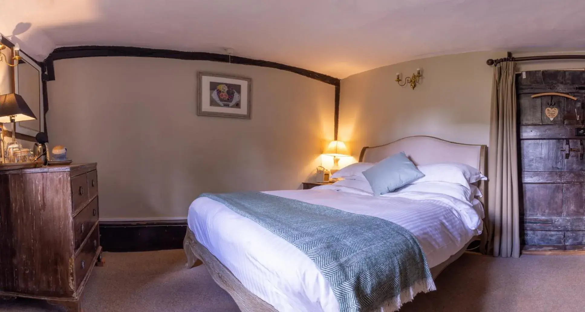 Small Double Room in Sign of the Angel Small Double Room in Sign of the Angel