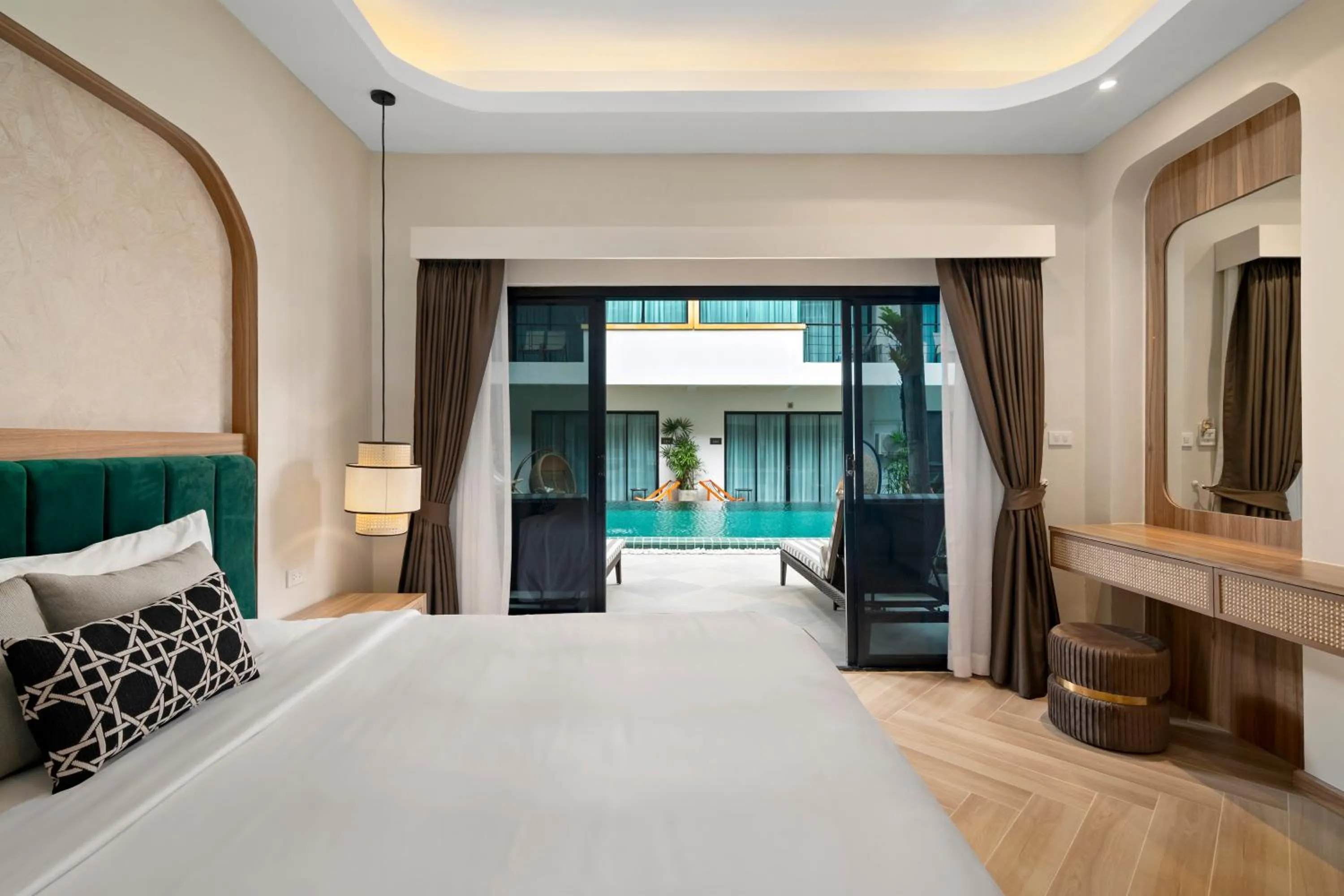 Bedroom, Bed in Buasri Boutique Patong