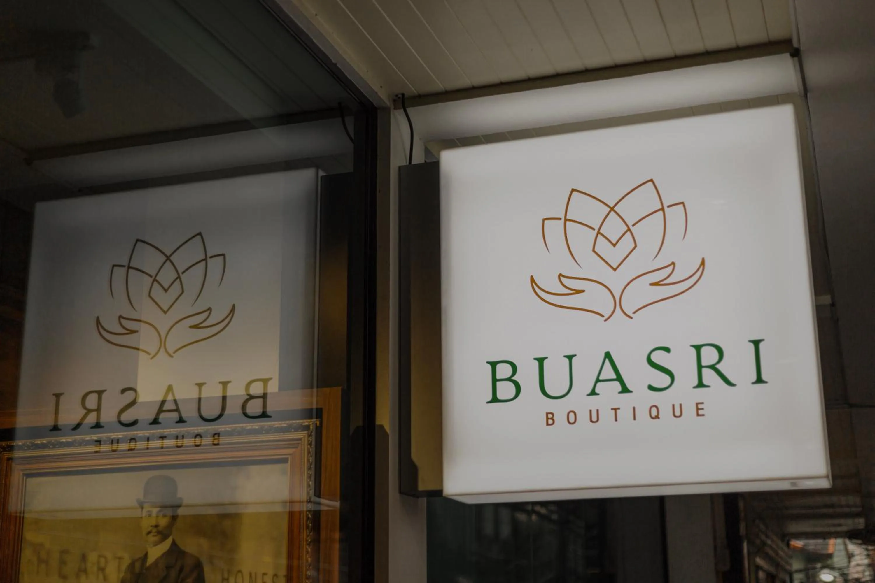 Property logo or sign in Buasri Boutique Patong