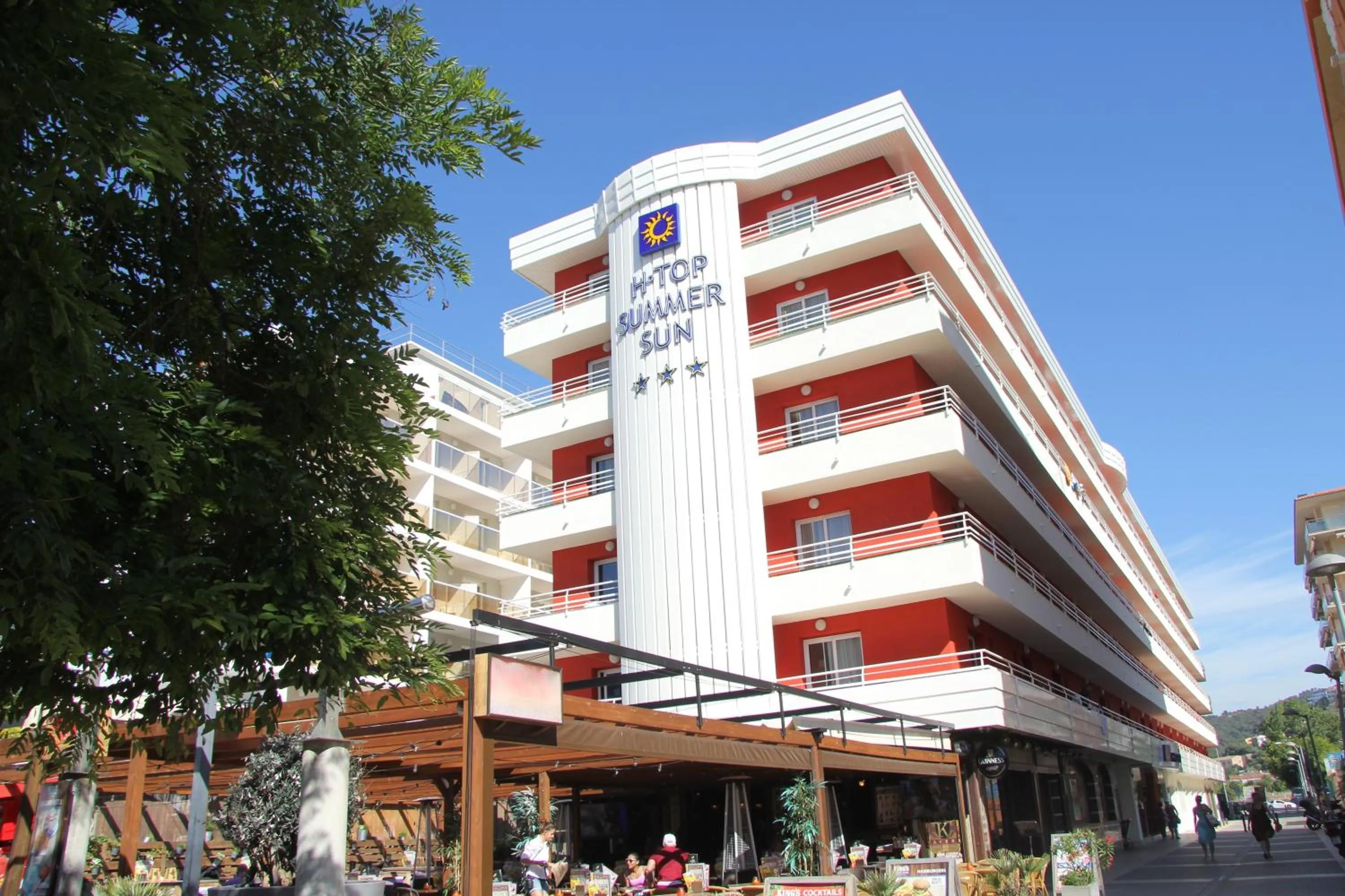 Facade/entrance in htop Summer Sun #htopEnjoy