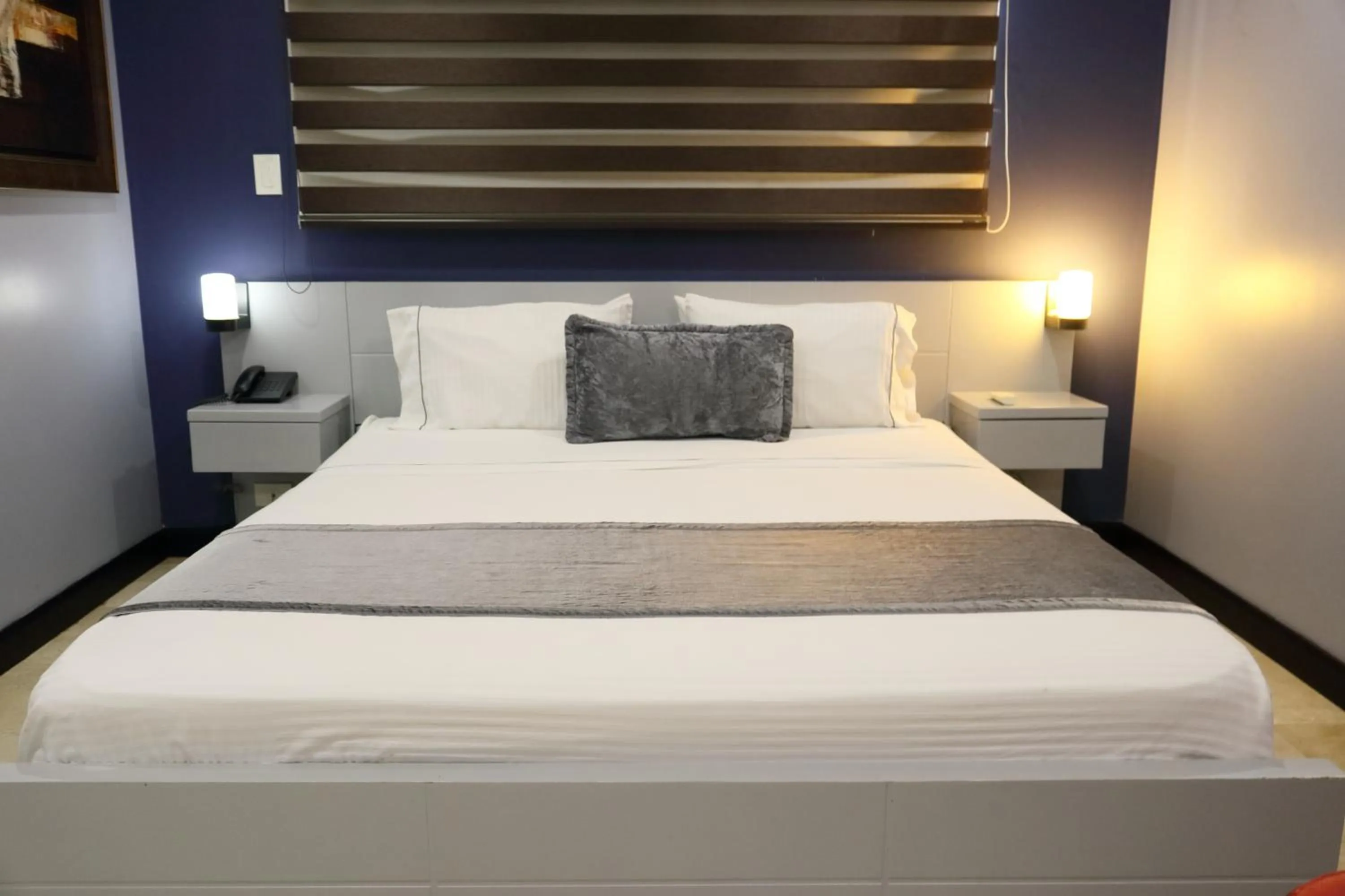 Photo of the whole room, Bed in Hotel Lleras 10