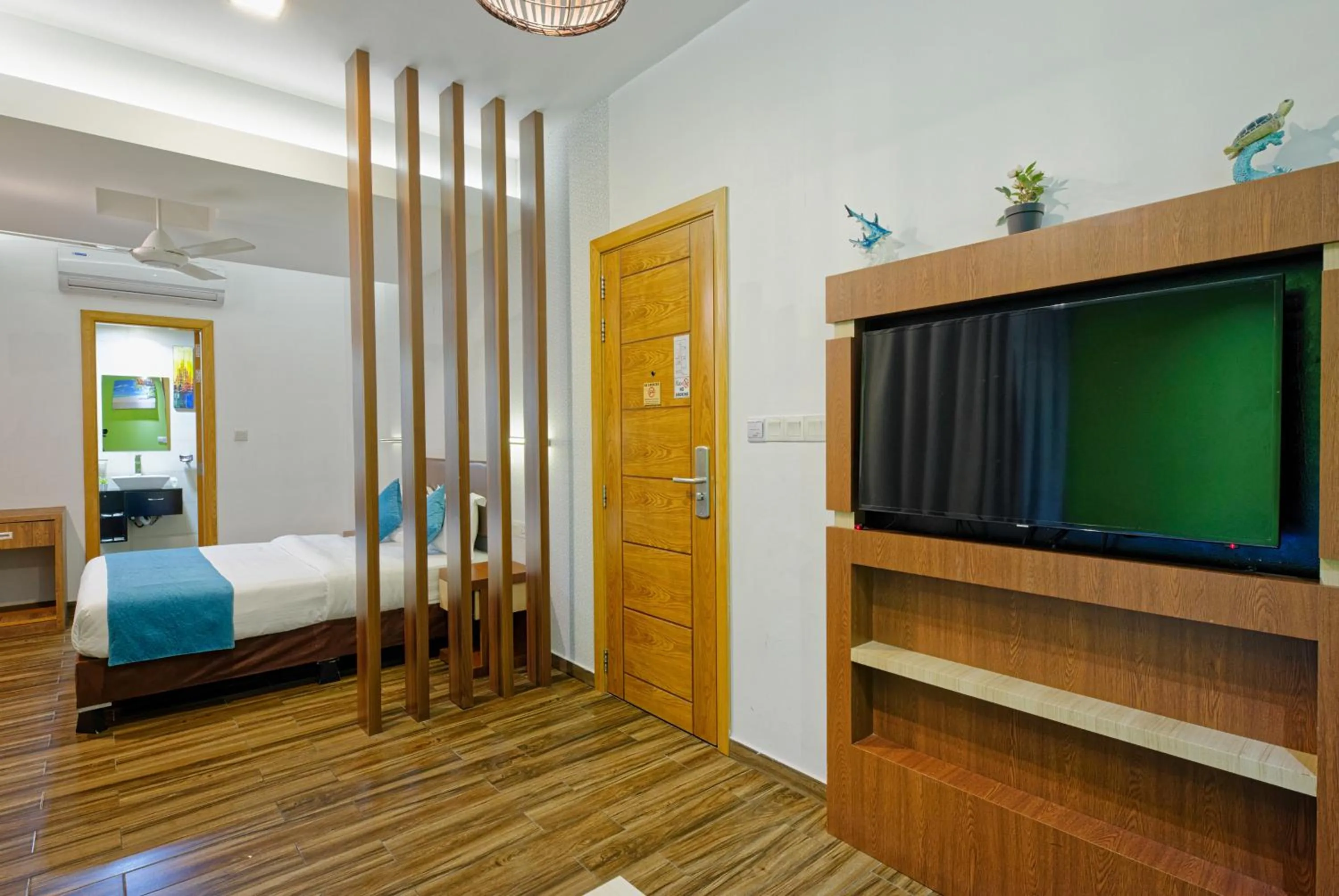 TV and multimedia, Bed in h78