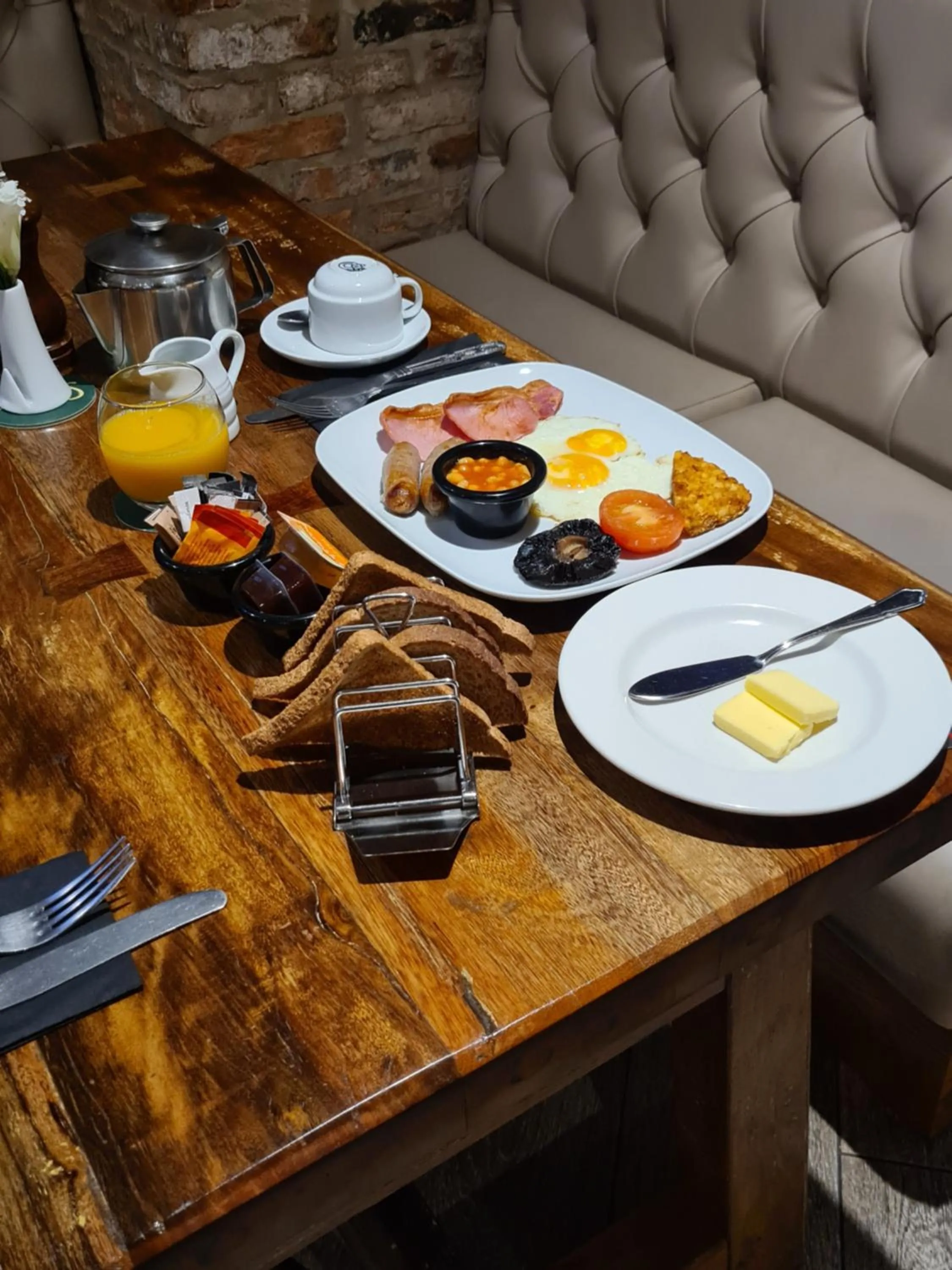 Breakfast in Oddfellows Hotel