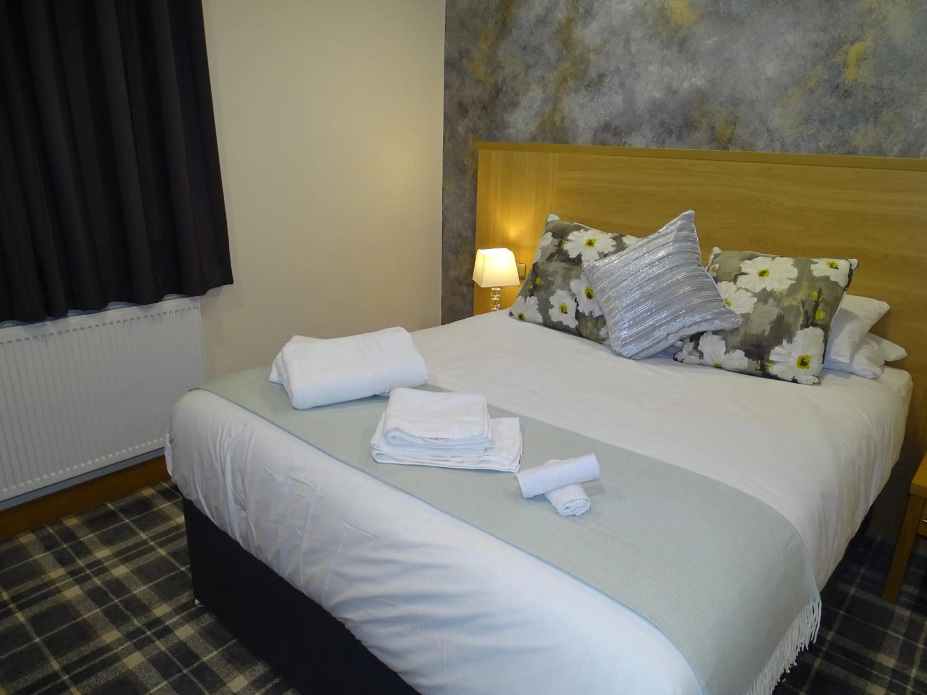 Bedroom, Bed in Oddfellows Hotel