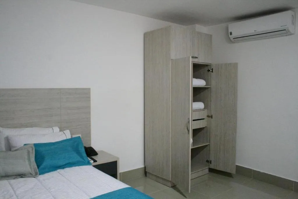 Bed in Hotel Lleras Express