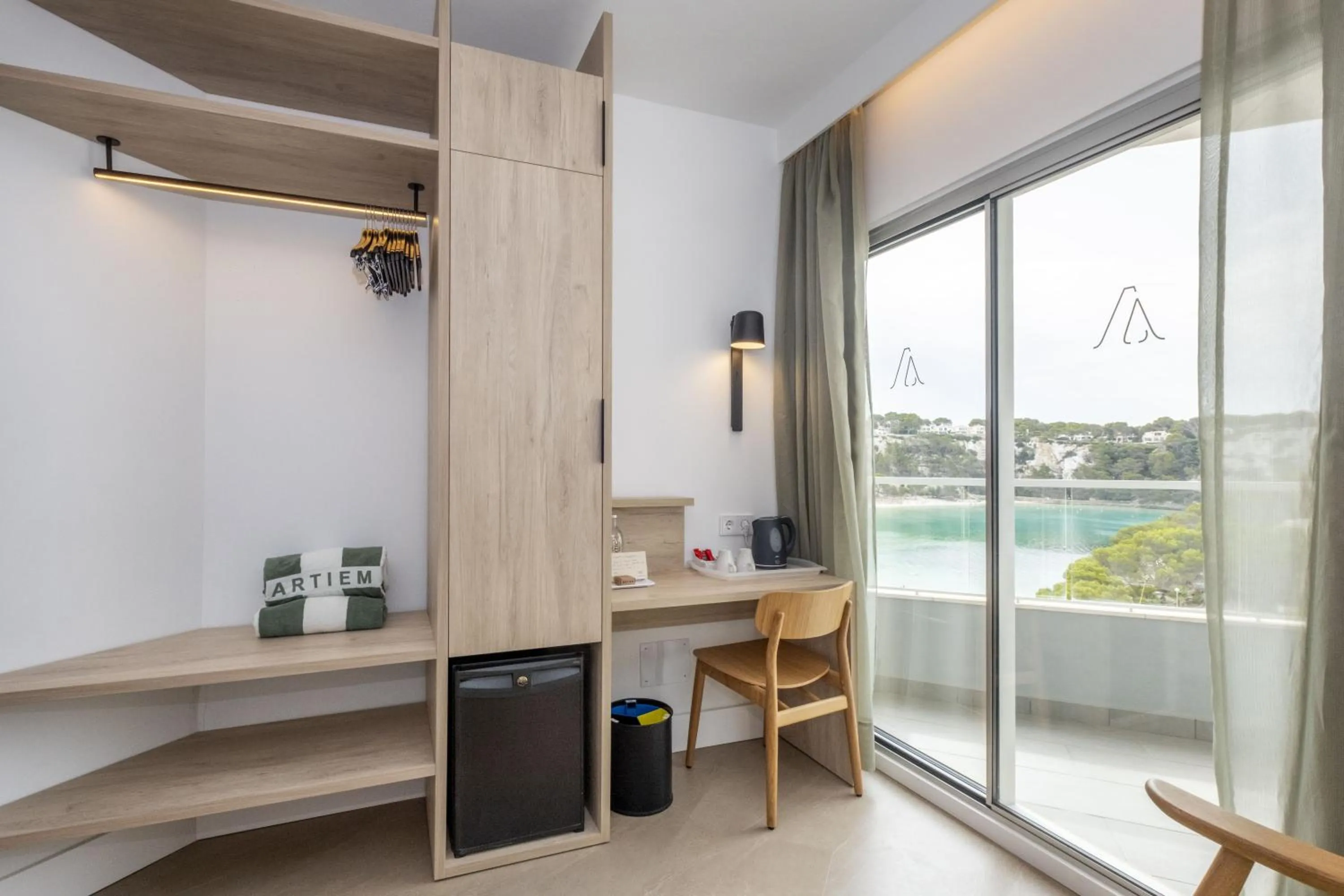 minibar in ARTIEM Audax - Adults Only