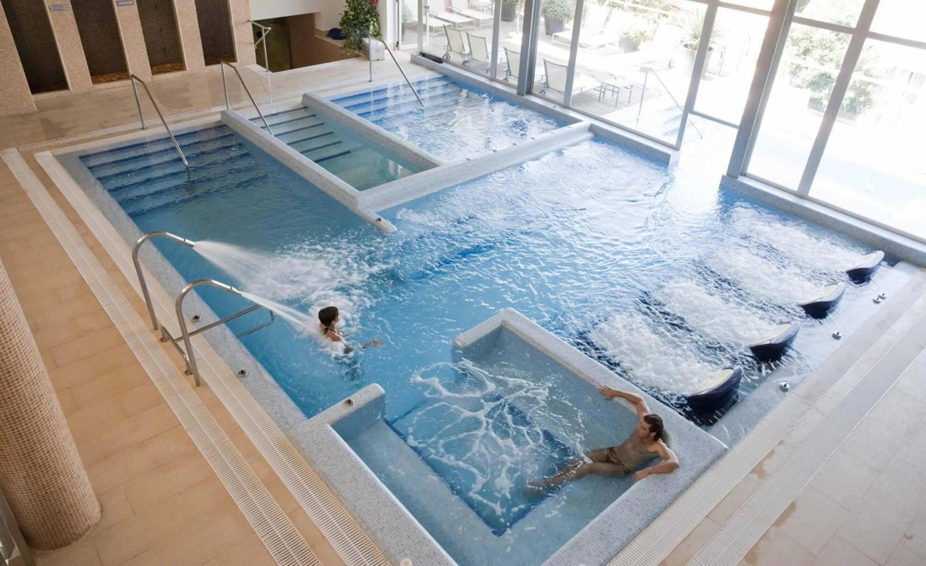 Hot Spring Bath in ARTIEM Audax - Adults Only