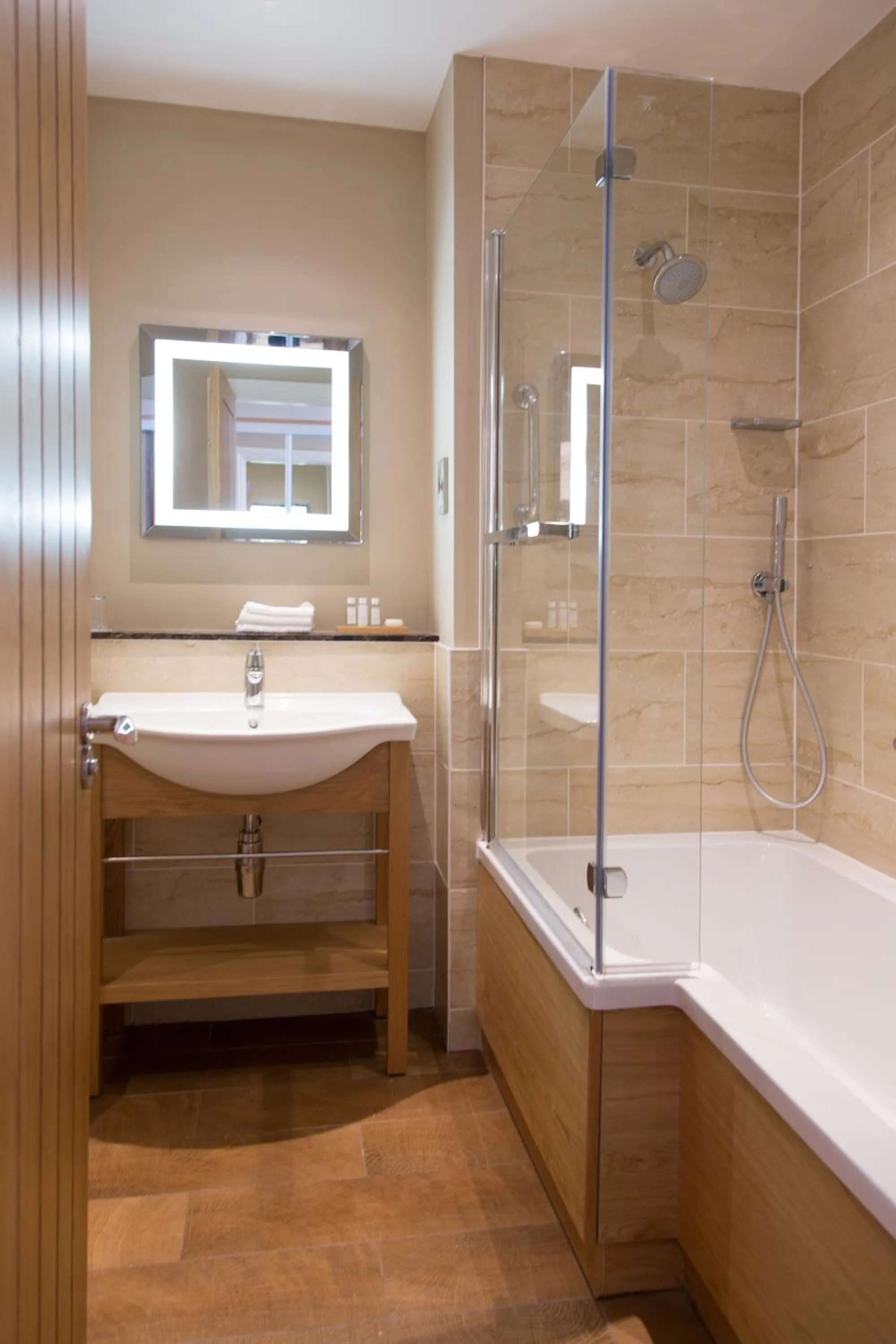 Shower in Carden Park Hotel, Golf Resort and Spa
