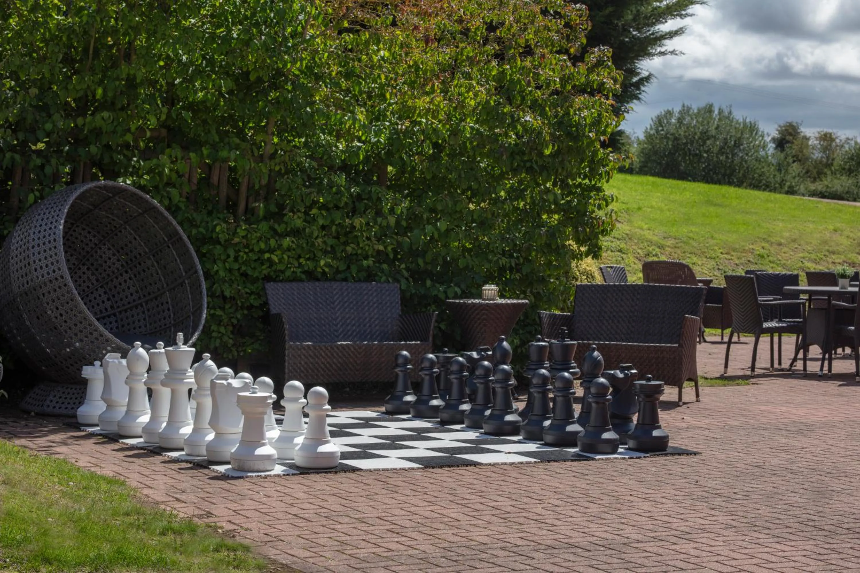 Entertainment in Stratford Manor Hotel