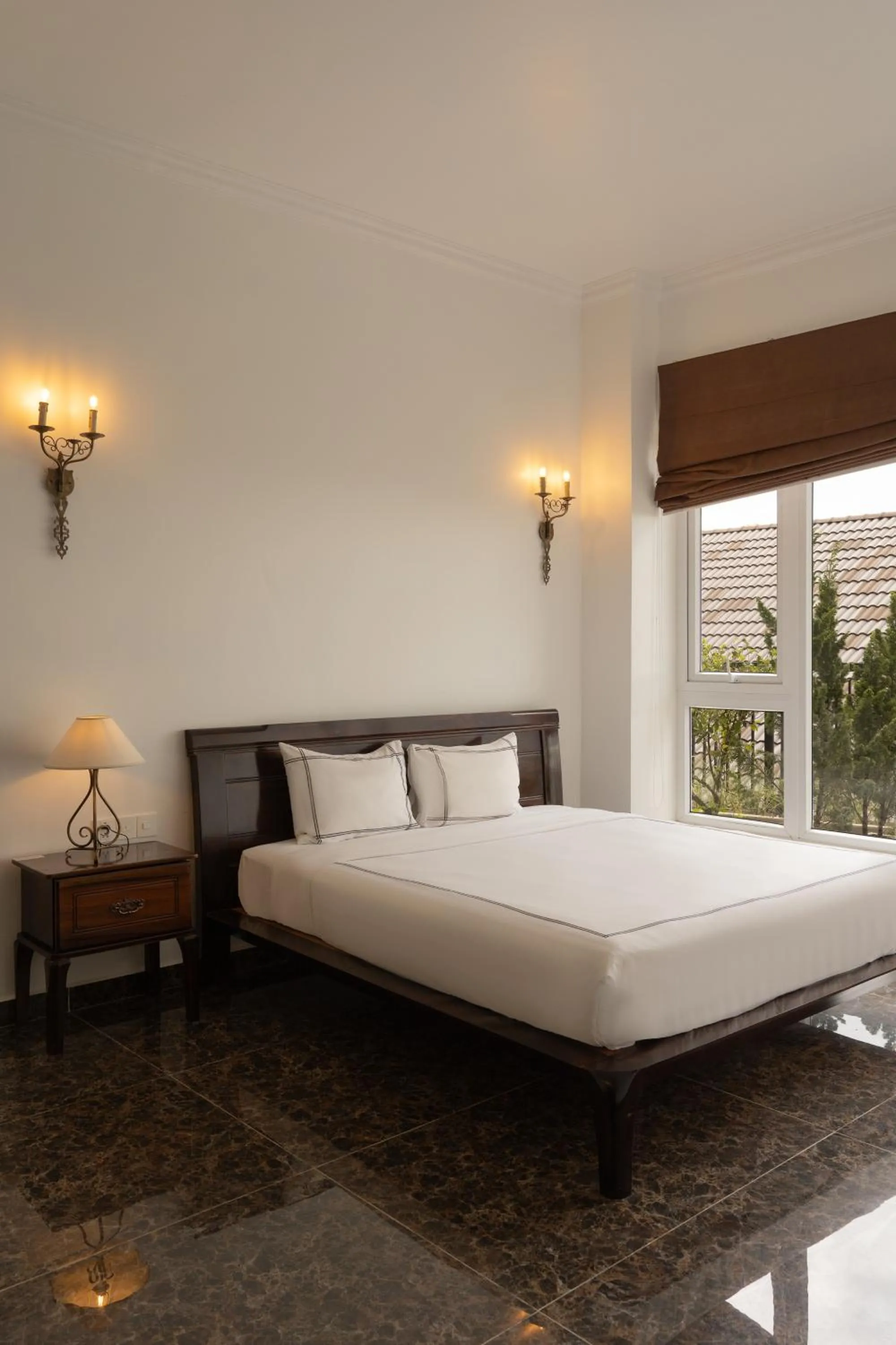 Bed in The Manor Villas Da Lat