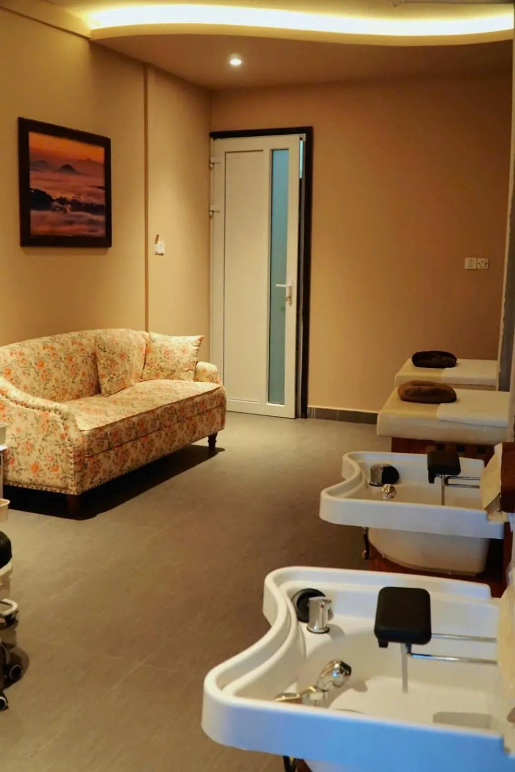 Spa and wellness centre/facilities, Bed in The Manor Villas Da Lat