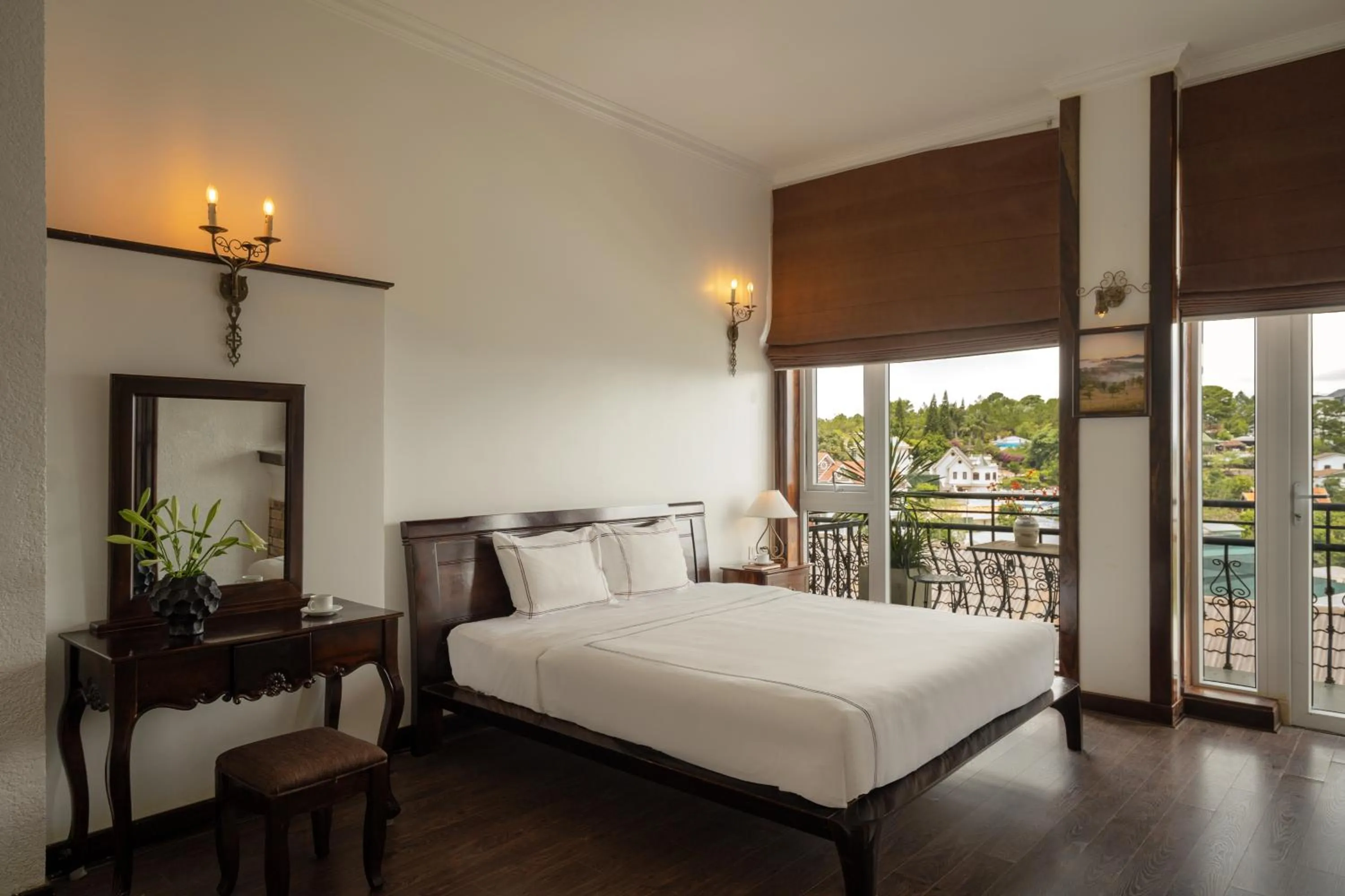 Photo of the whole room, Bed in The Manor Villas Da Lat