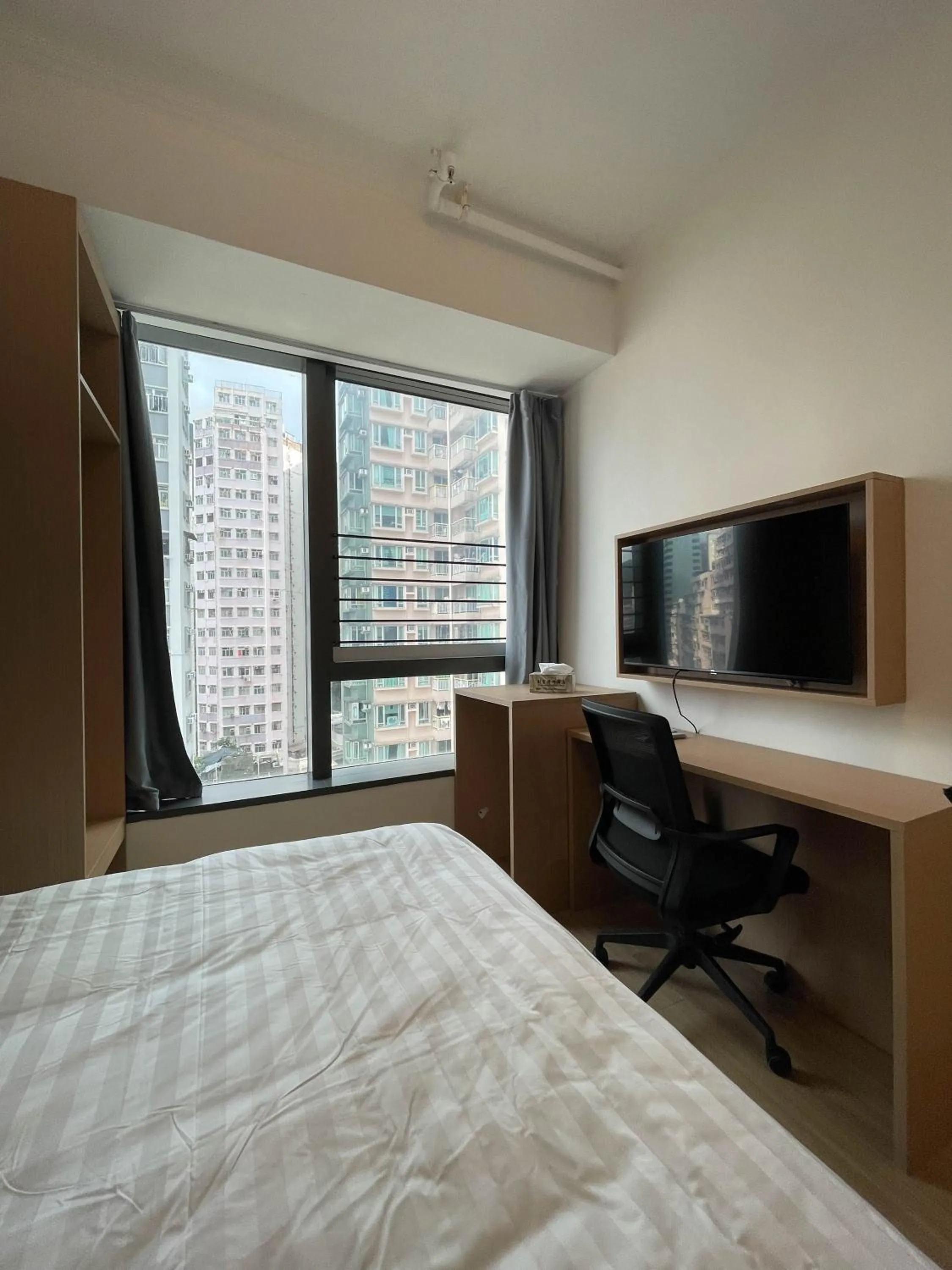 Bed in China Rich Oriental Hotel