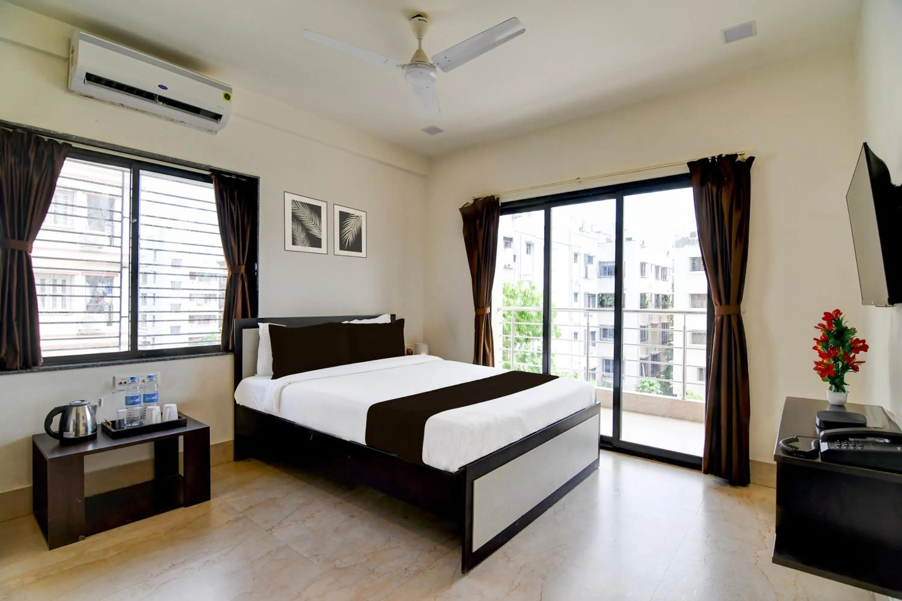 Bedroom, Bed in Super Collection O New Town AI Block