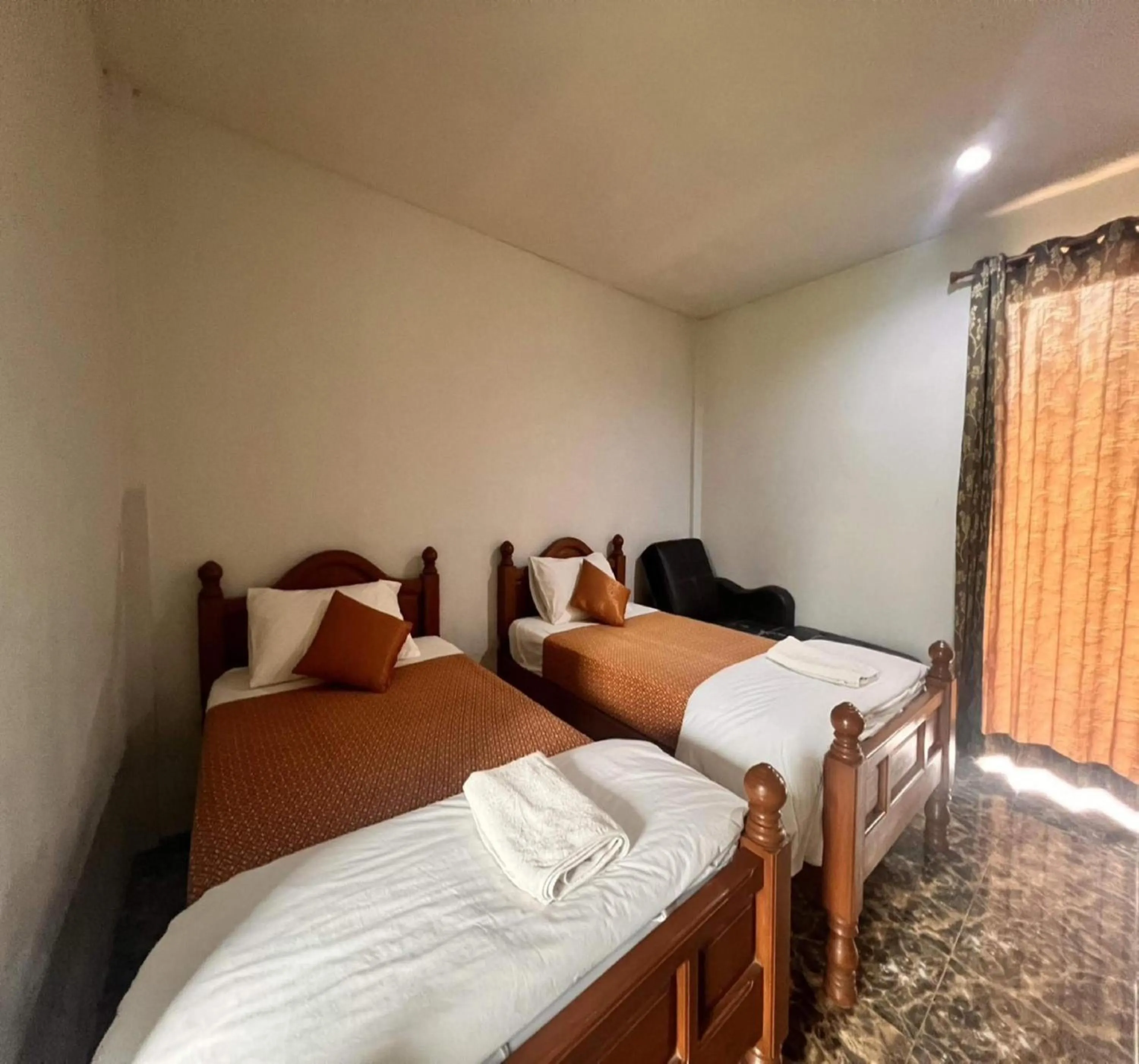 Bedroom, Bed in OYO 75517 Mananchaya Resort