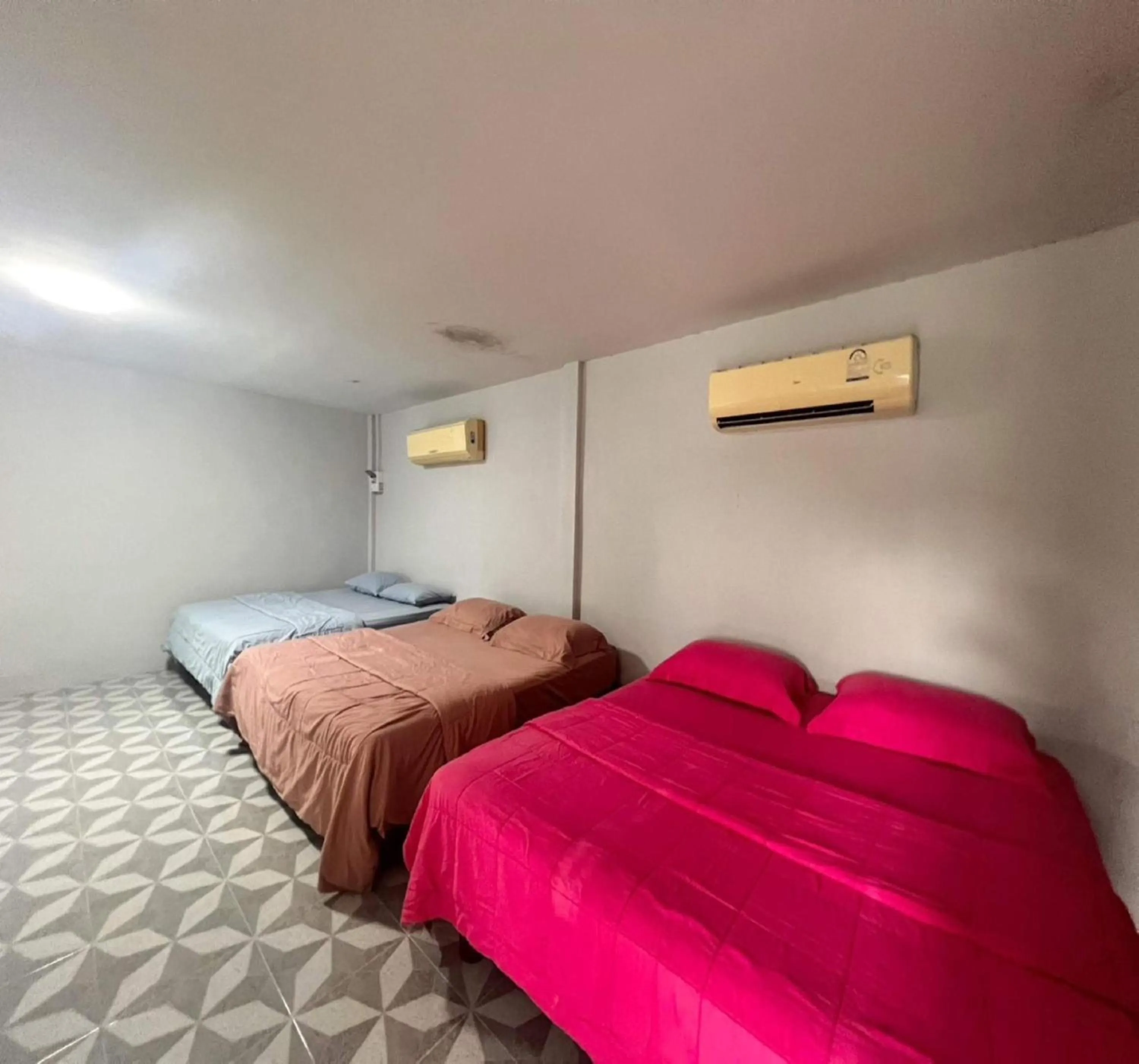 Bedroom, Bed in OYO 75517 Mananchaya Resort