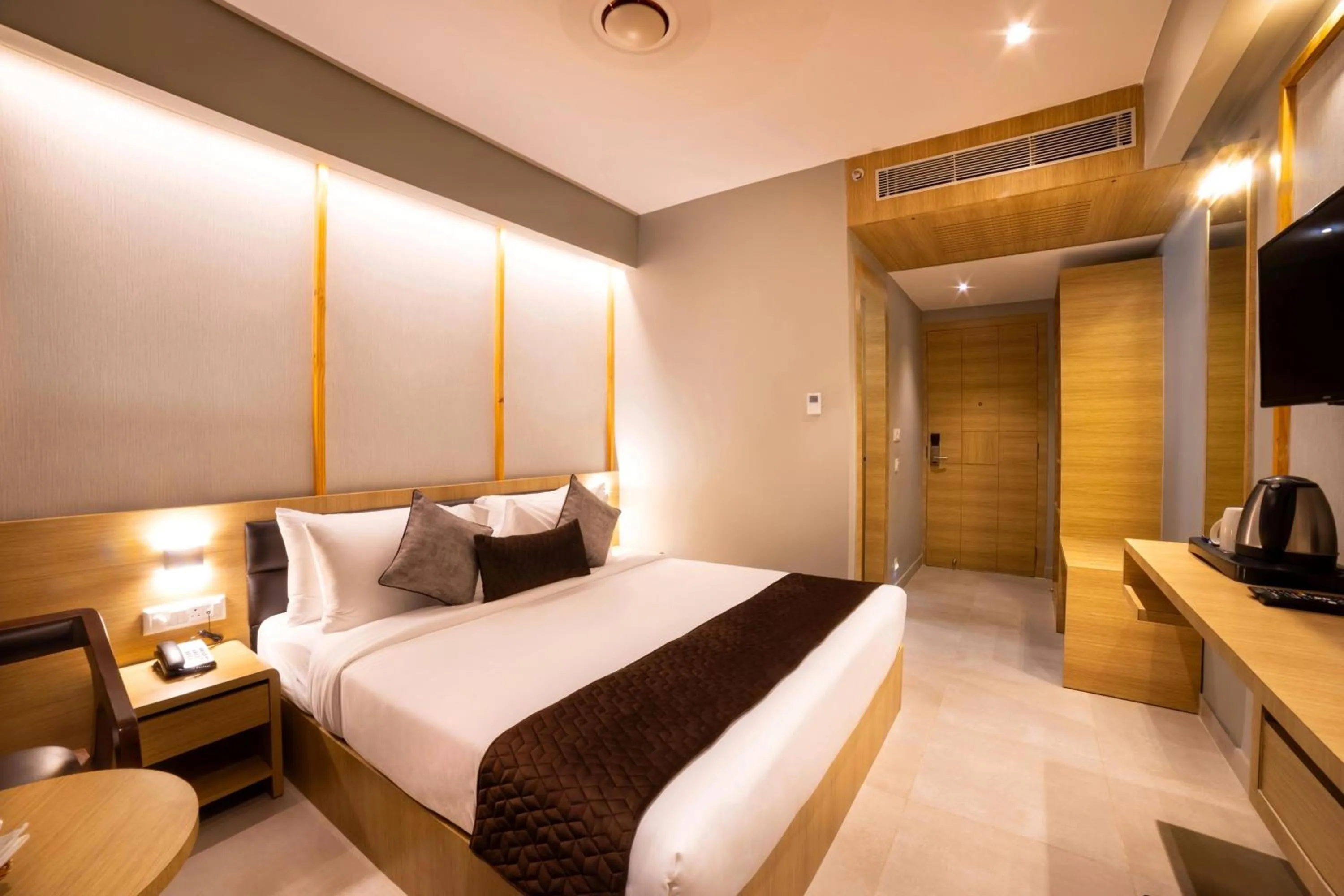 Bed in NORTHIN Hotel Kolkata Airport