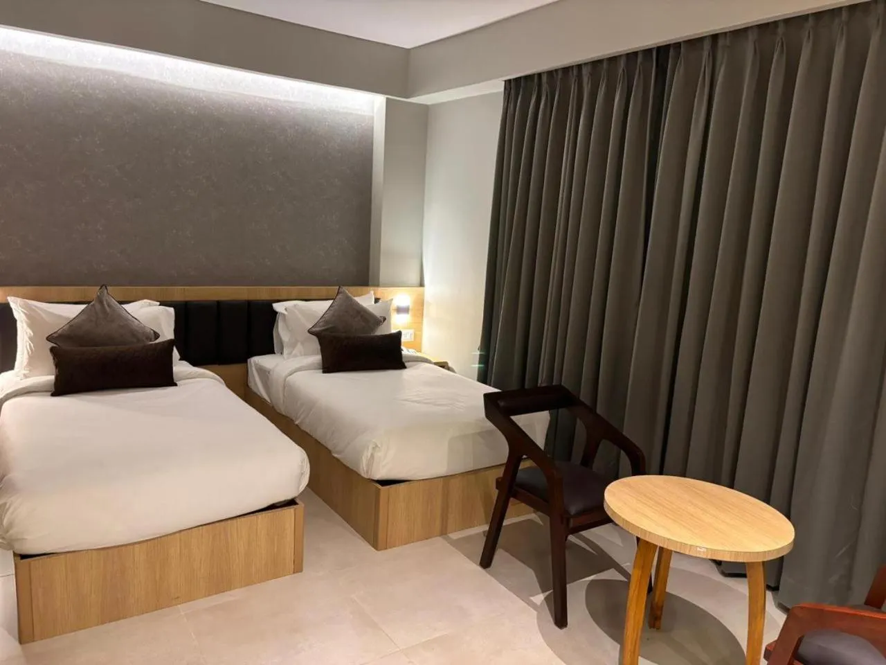 Bed in NORTHIN Hotel Kolkata Airport