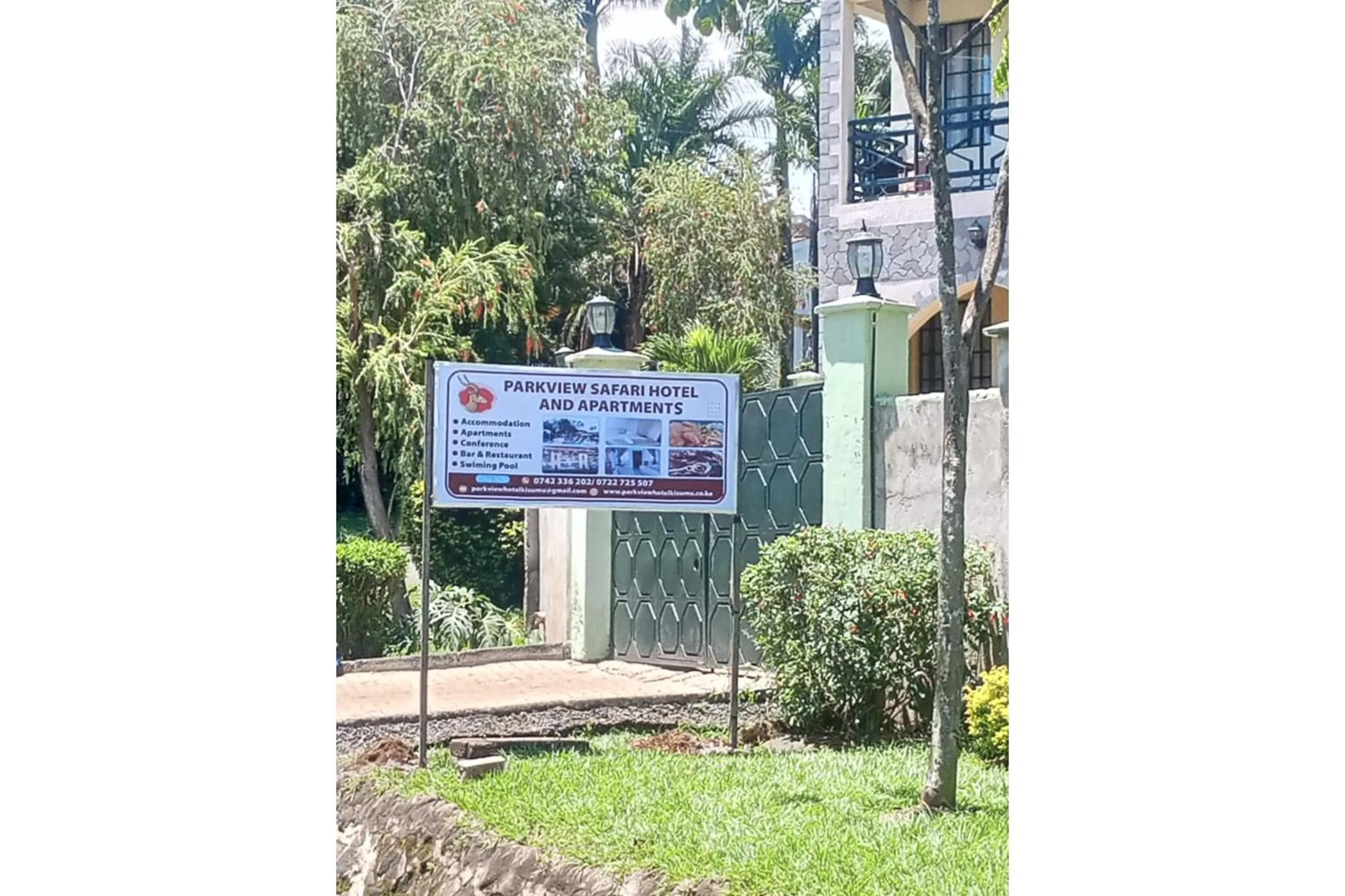 Day in Parkview Safari Hotel & Apartments