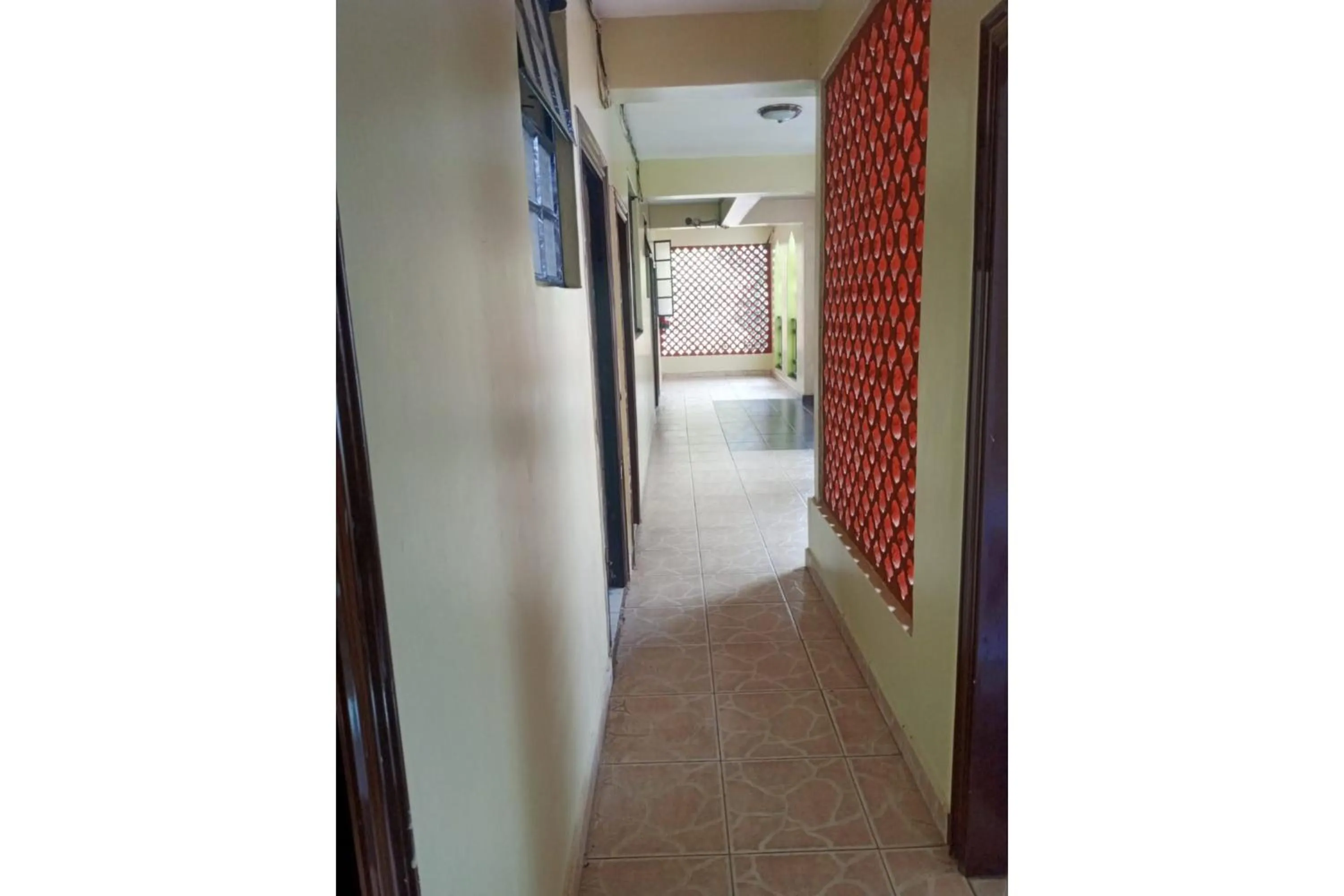 Facade/entrance in Parkview Safari Hotel & Apartments