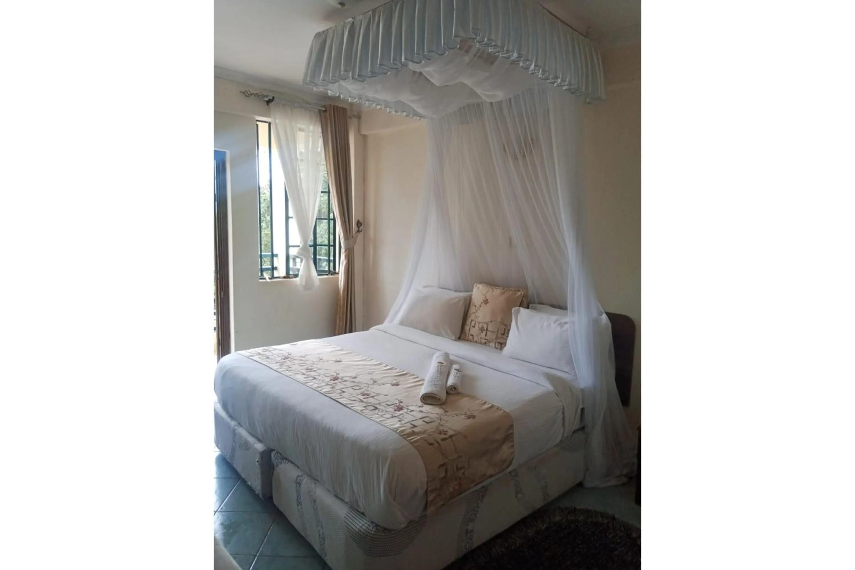 Bed in Parkview Safari Hotel & Apartments