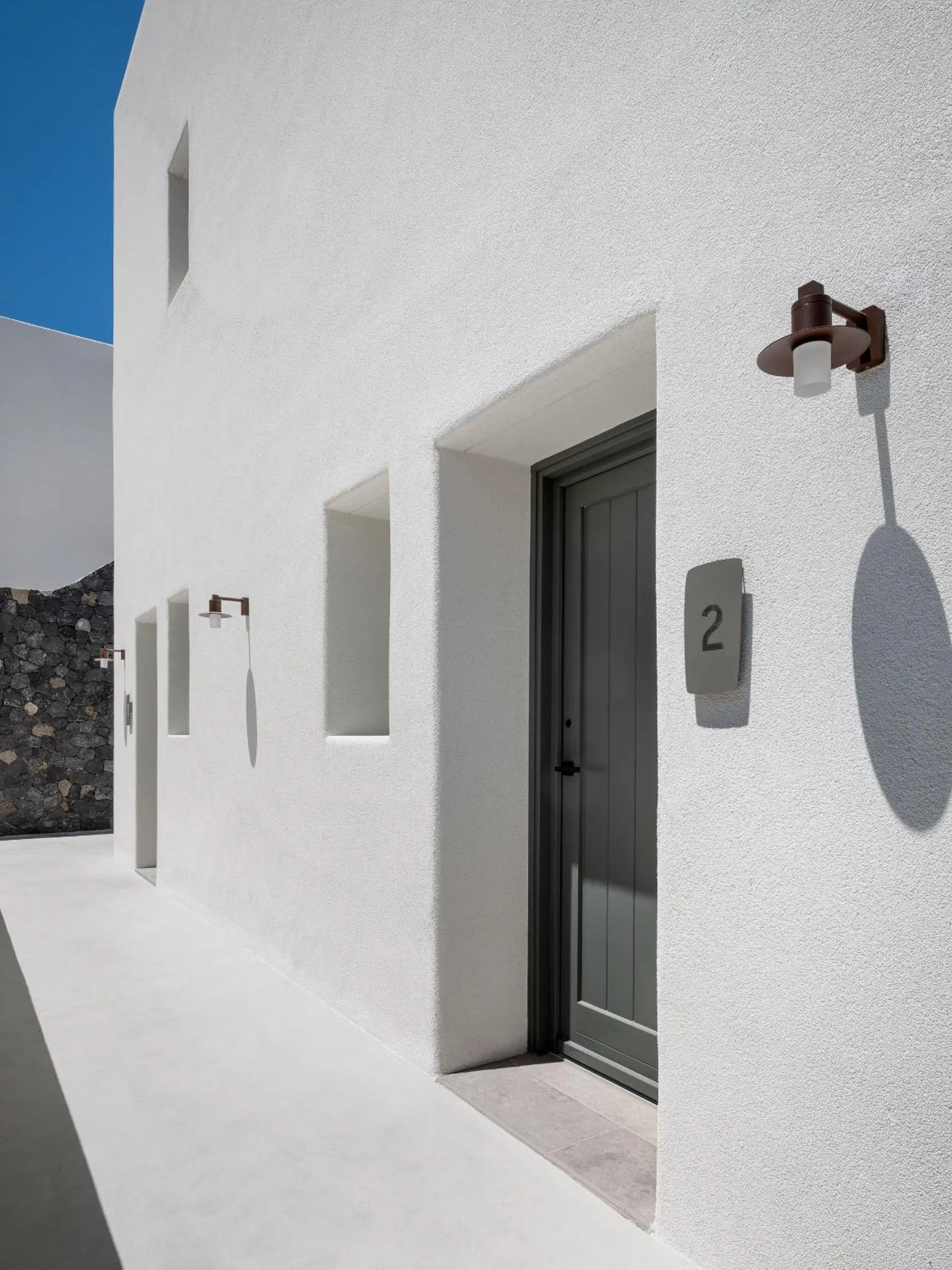 Property building in Klοstrá