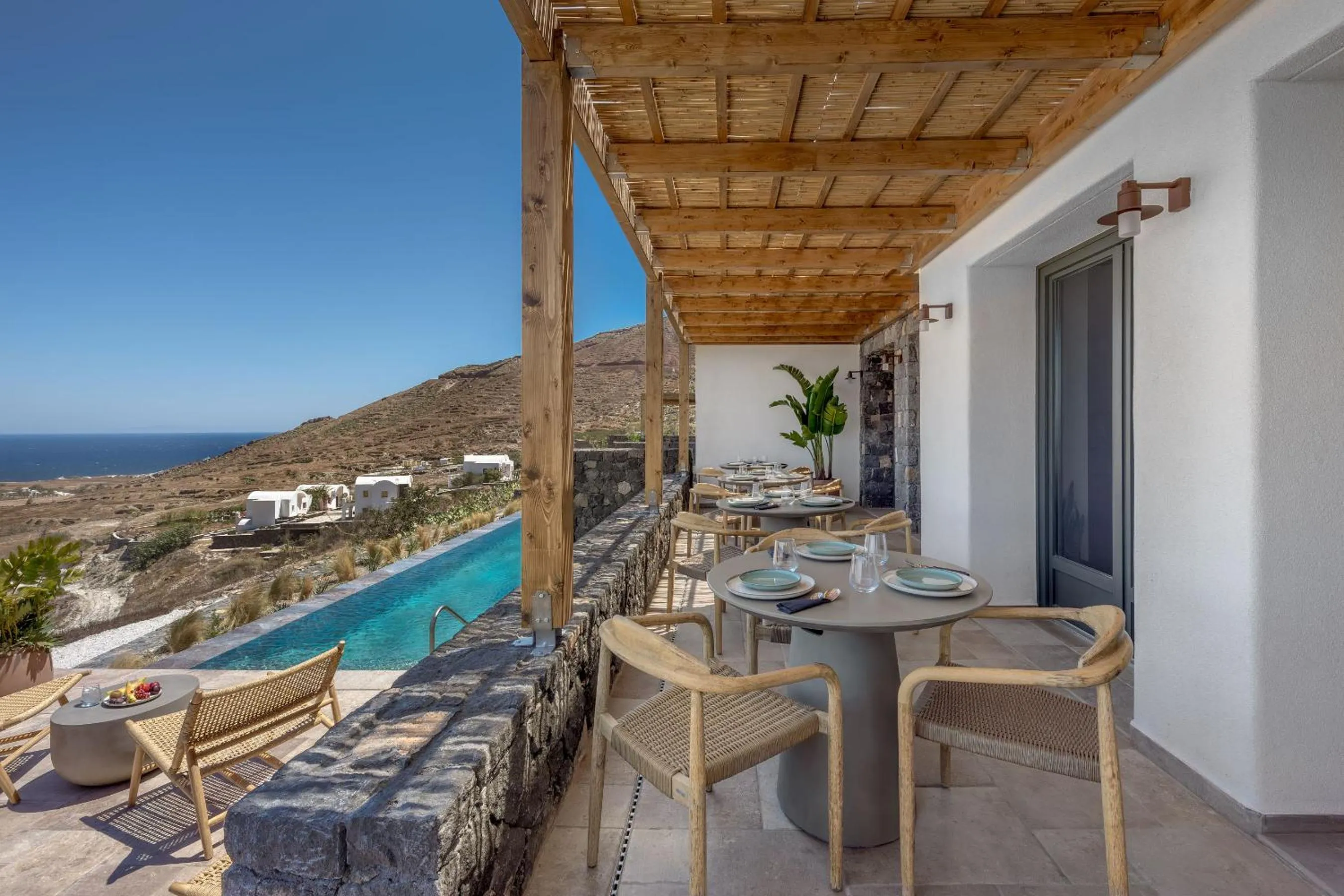 Property building in Klοstrá