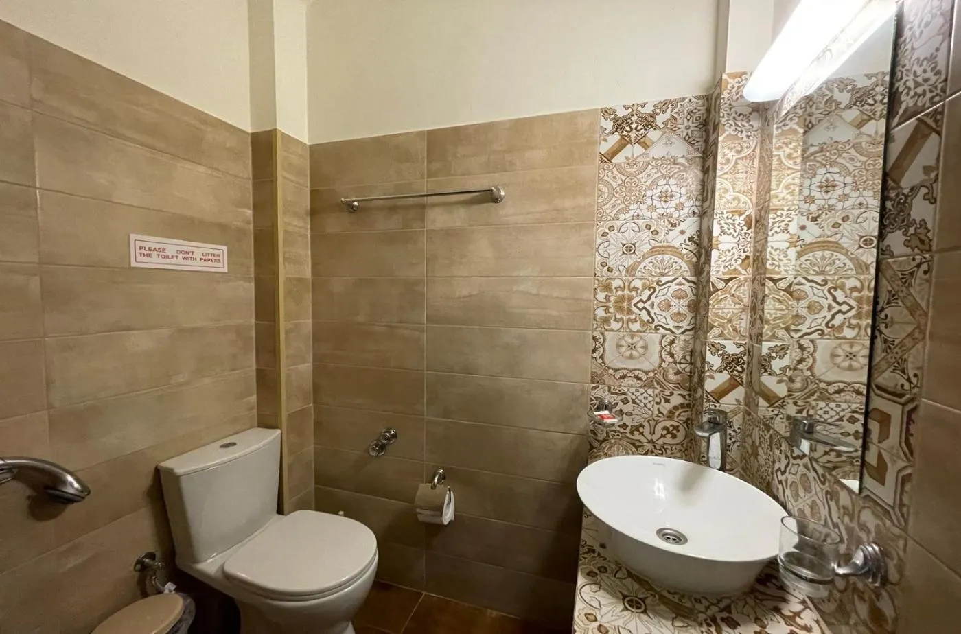 Shower in Mariannis Studios