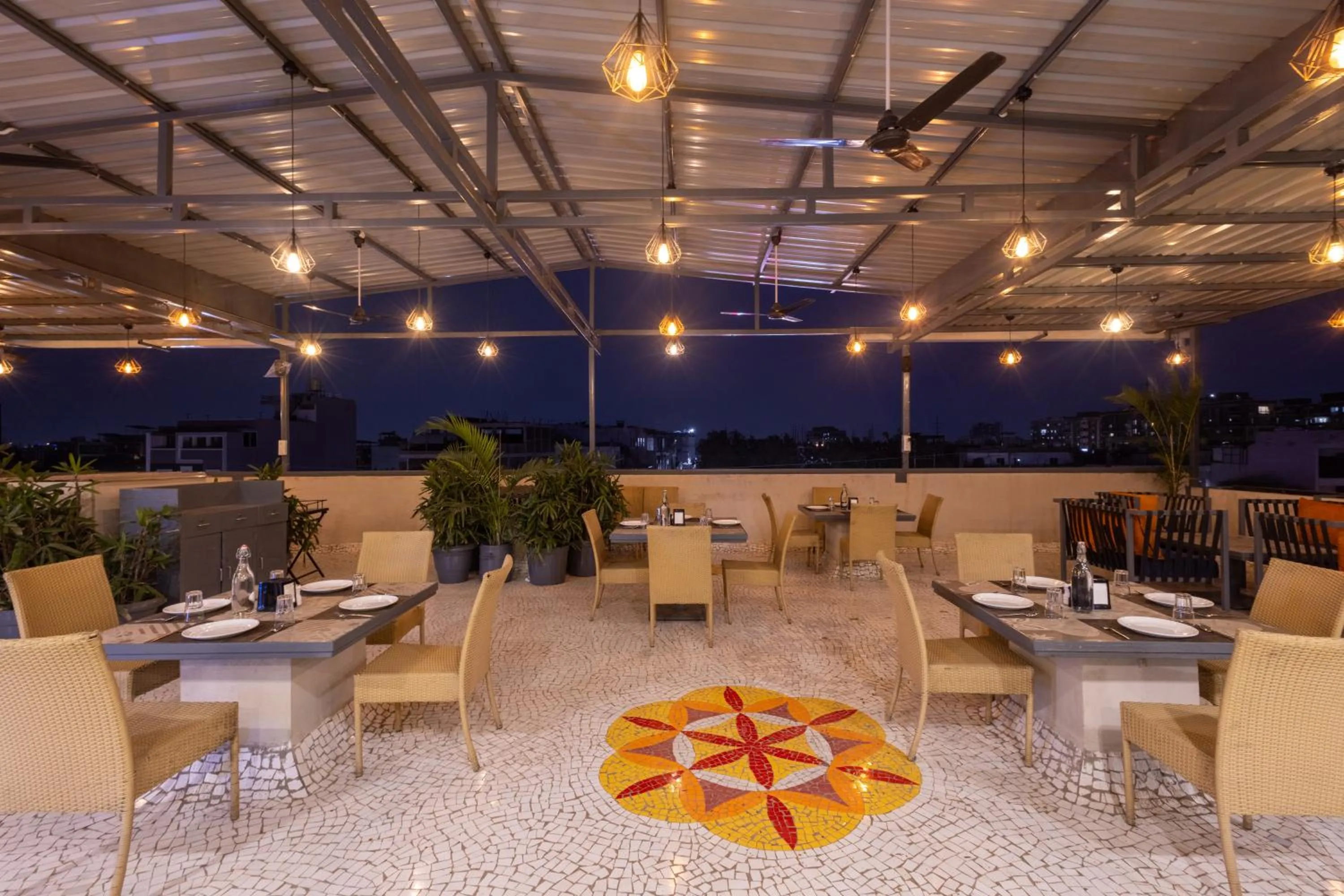 Pravasa Stay Near Luv Kush Square