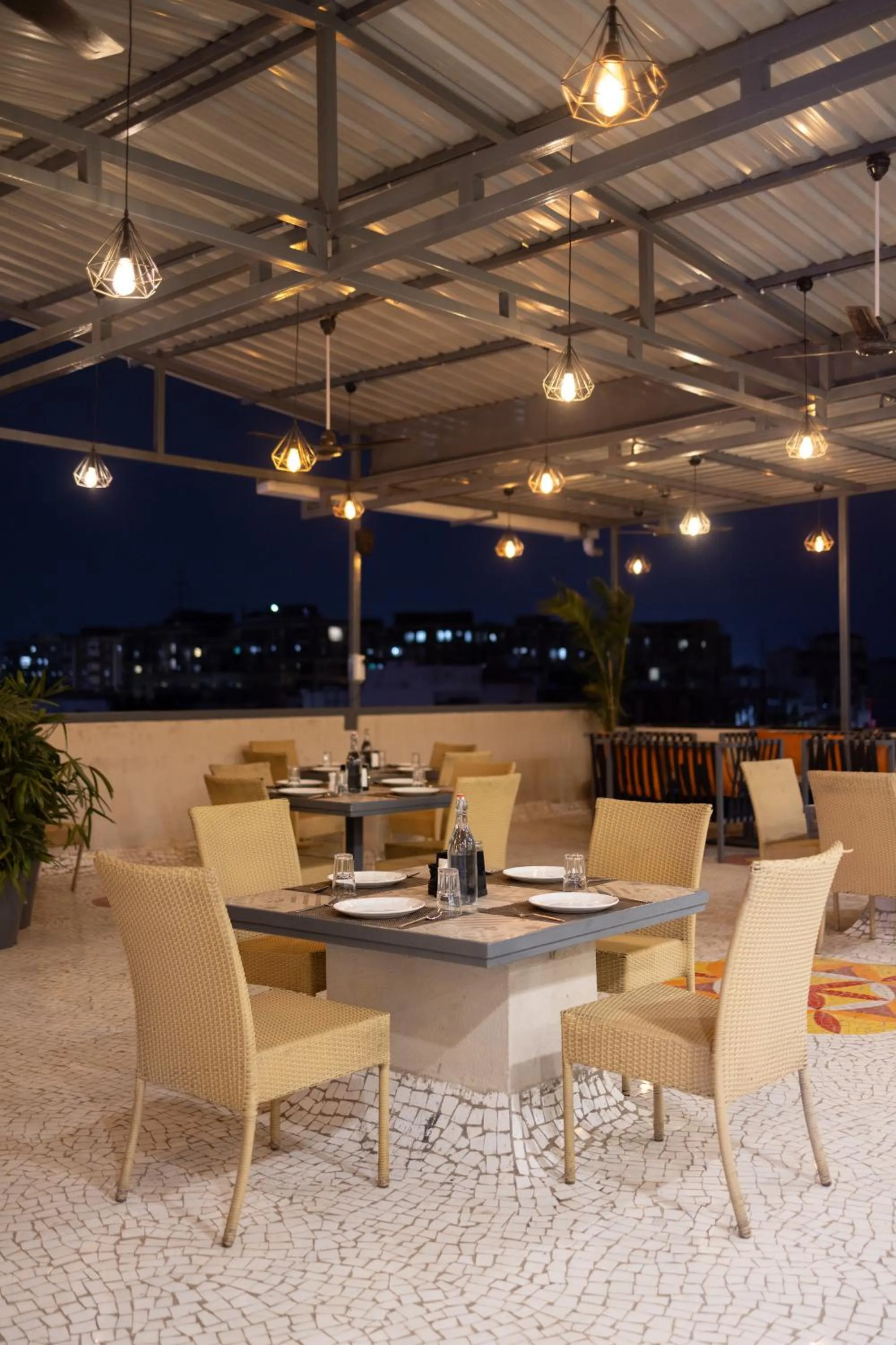 Pravasa Stay Near Luv Kush Square